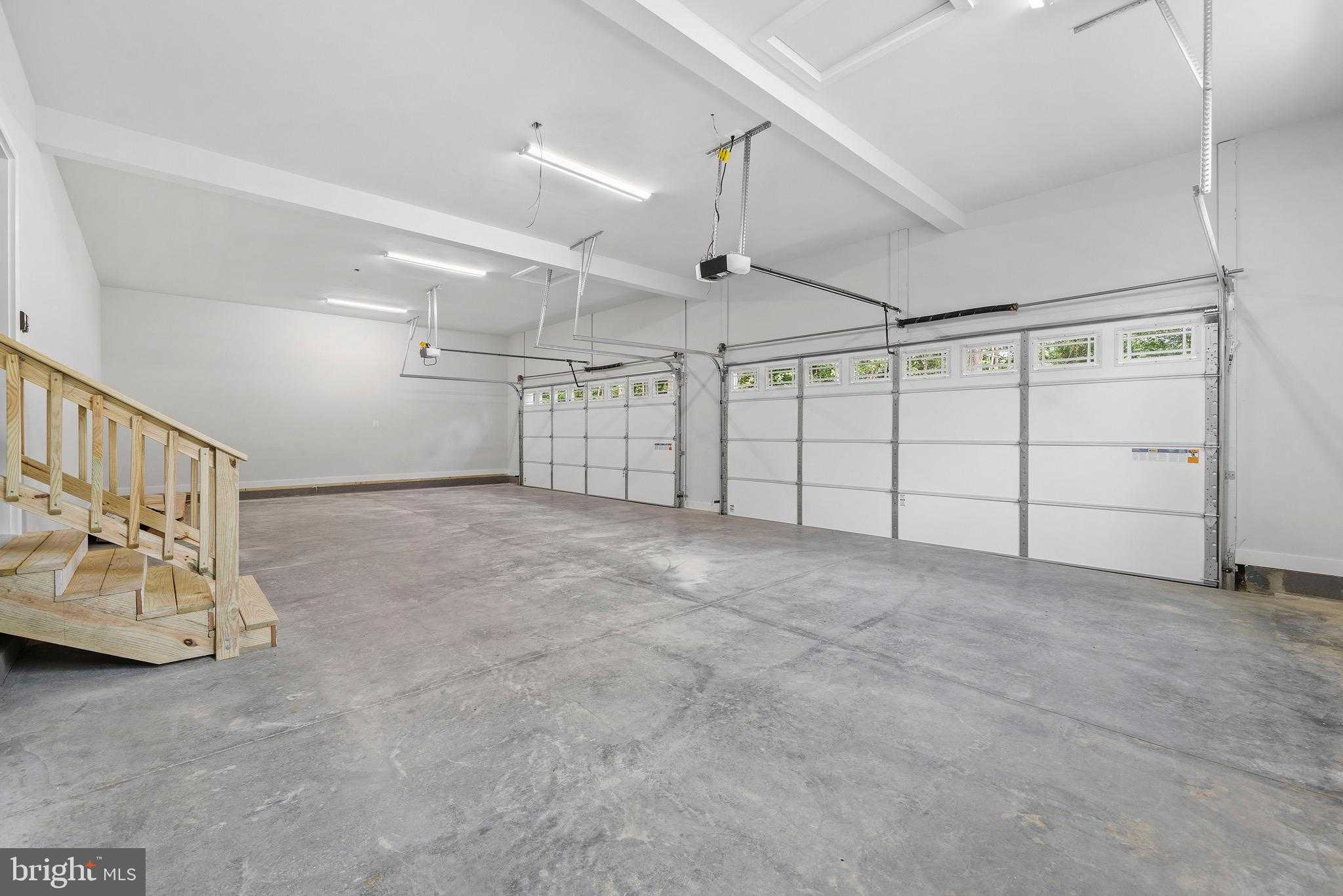 14875 Buckingham CT photo 43