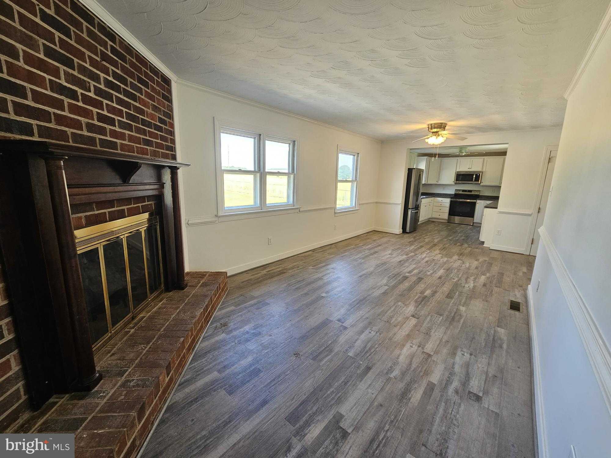 16090 Pouncey Tract Rd photo 8