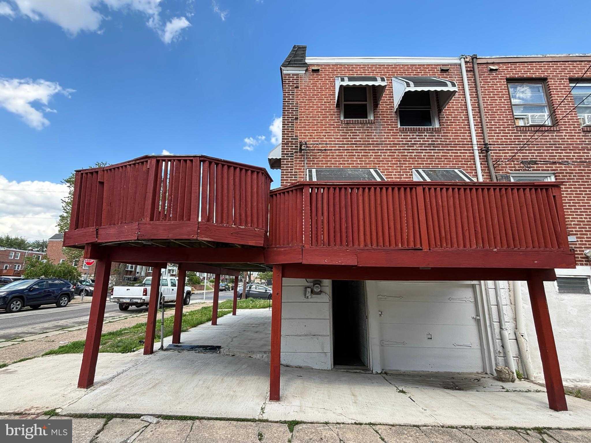 4056 Benner St photo 3