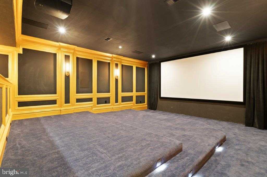 1039 Aziza CT photo 24