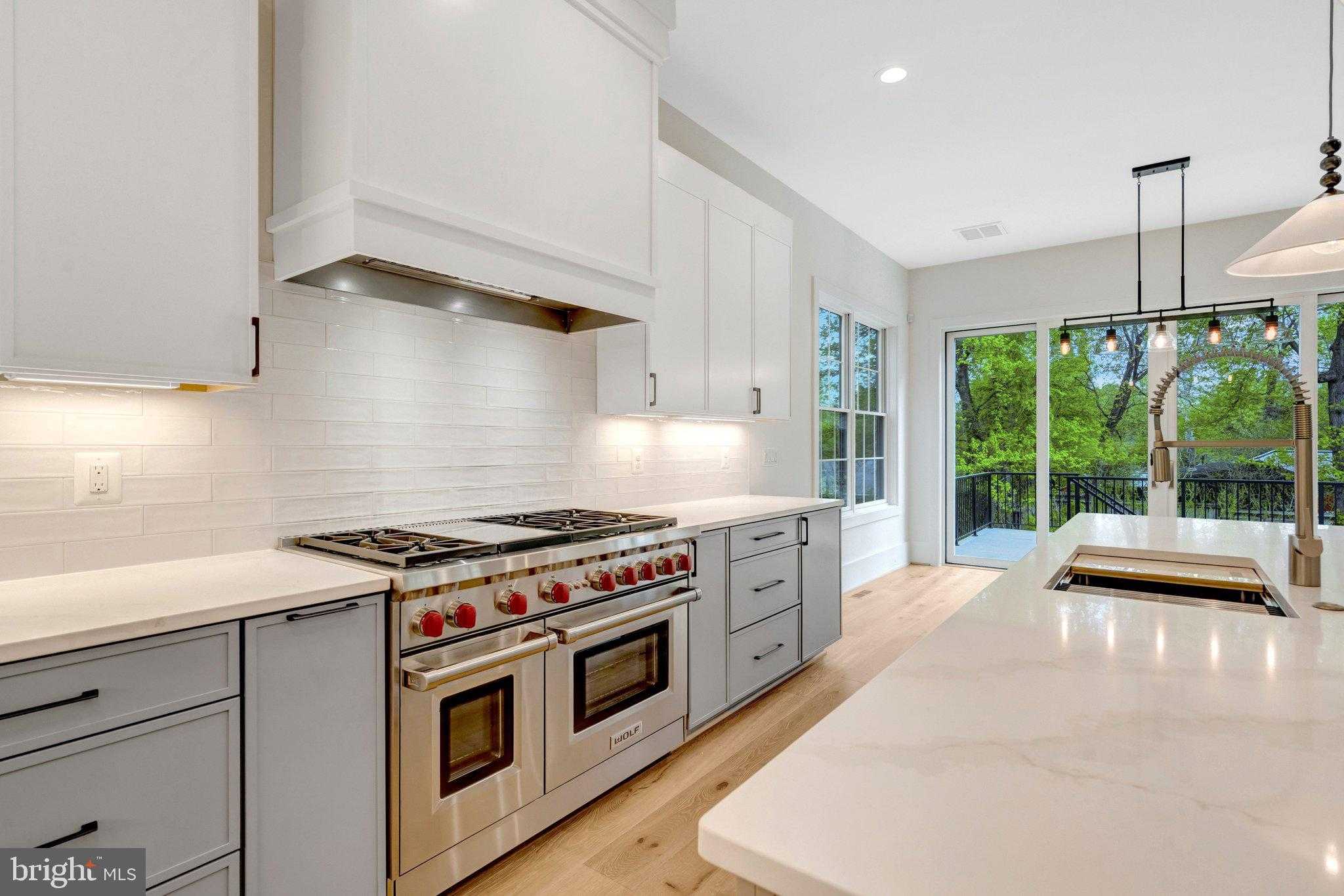 8920 Walker St photo 35