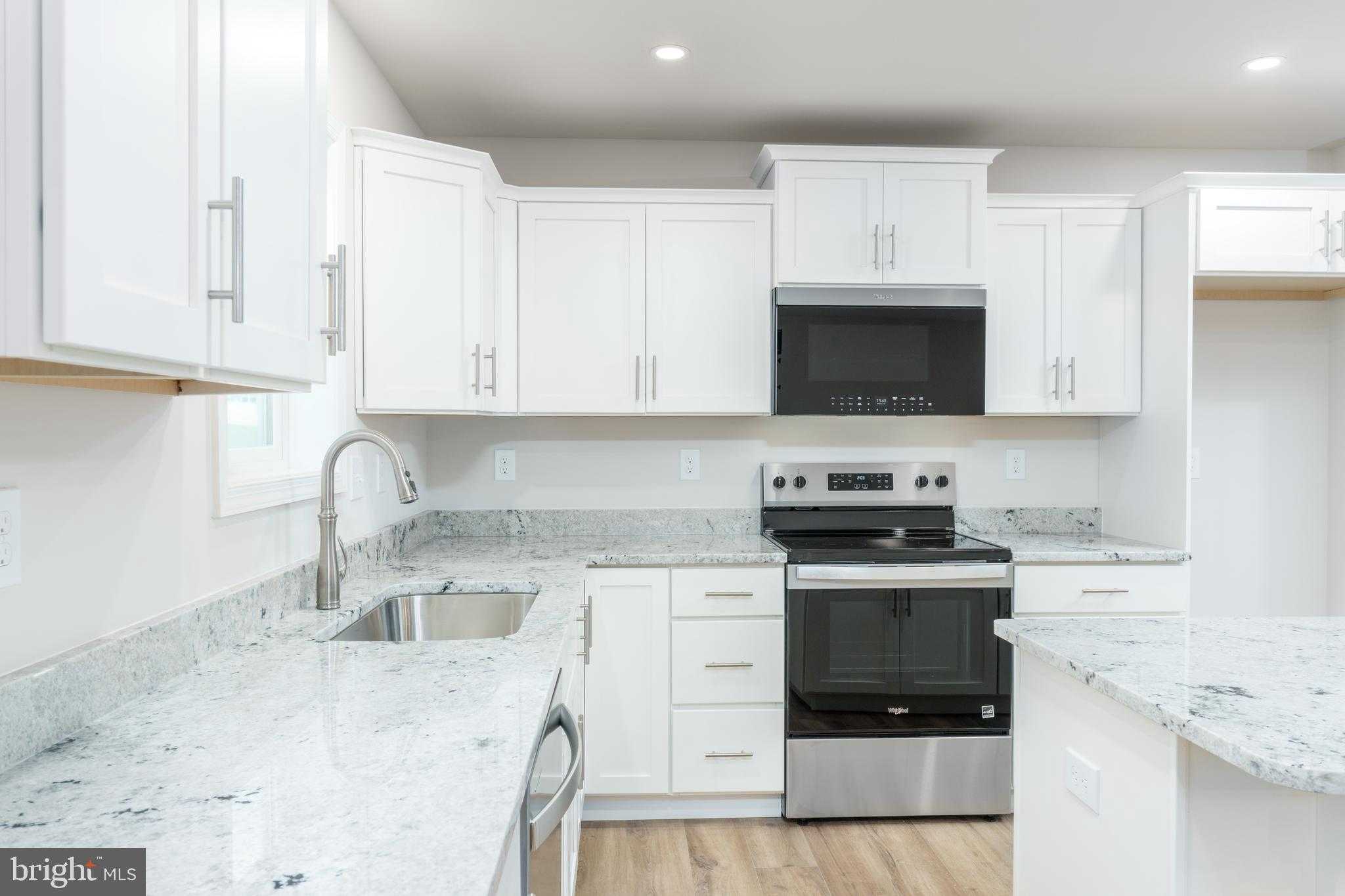 304 Amberleigh Ln photo 14