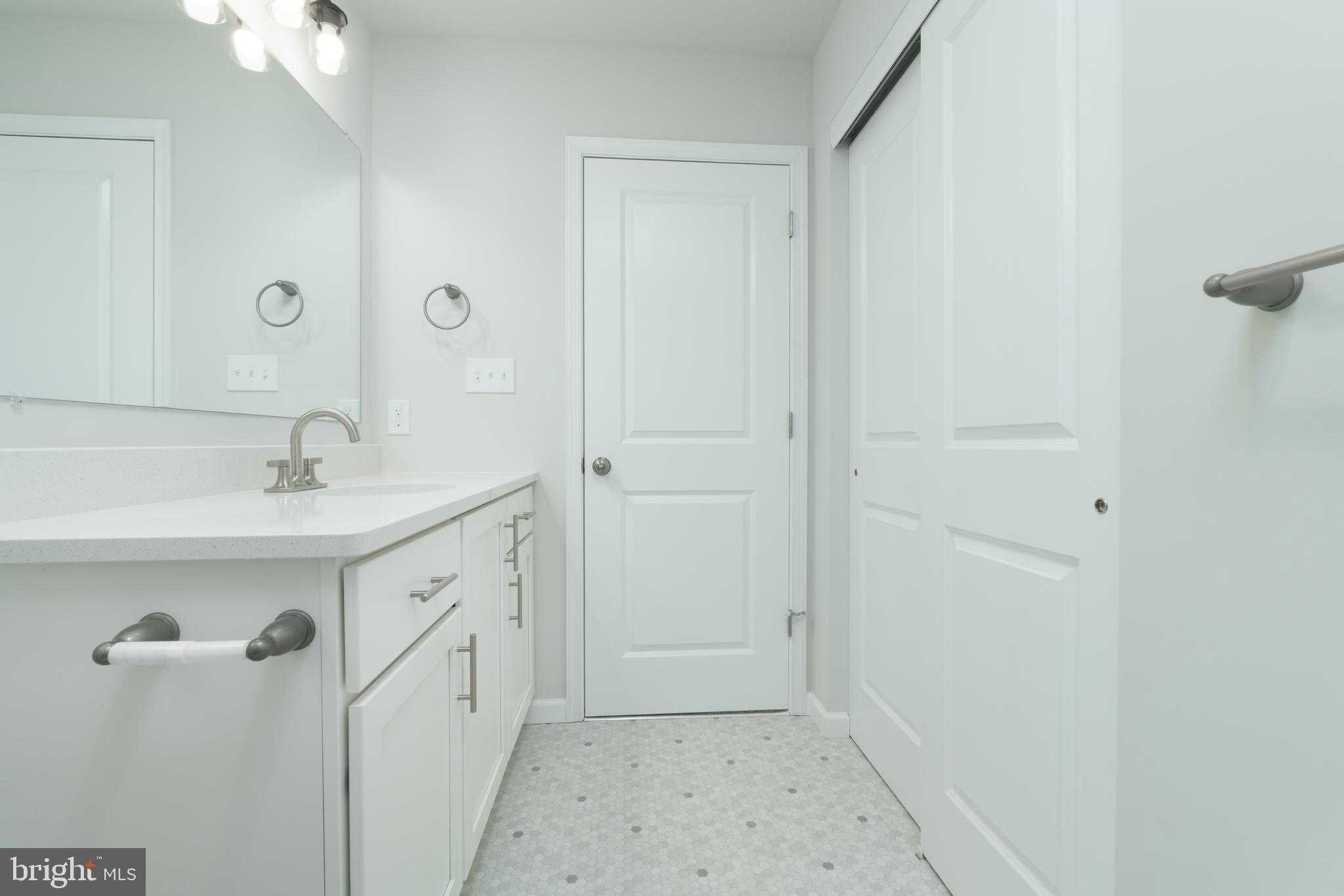 304 Amberleigh Ln photo 23