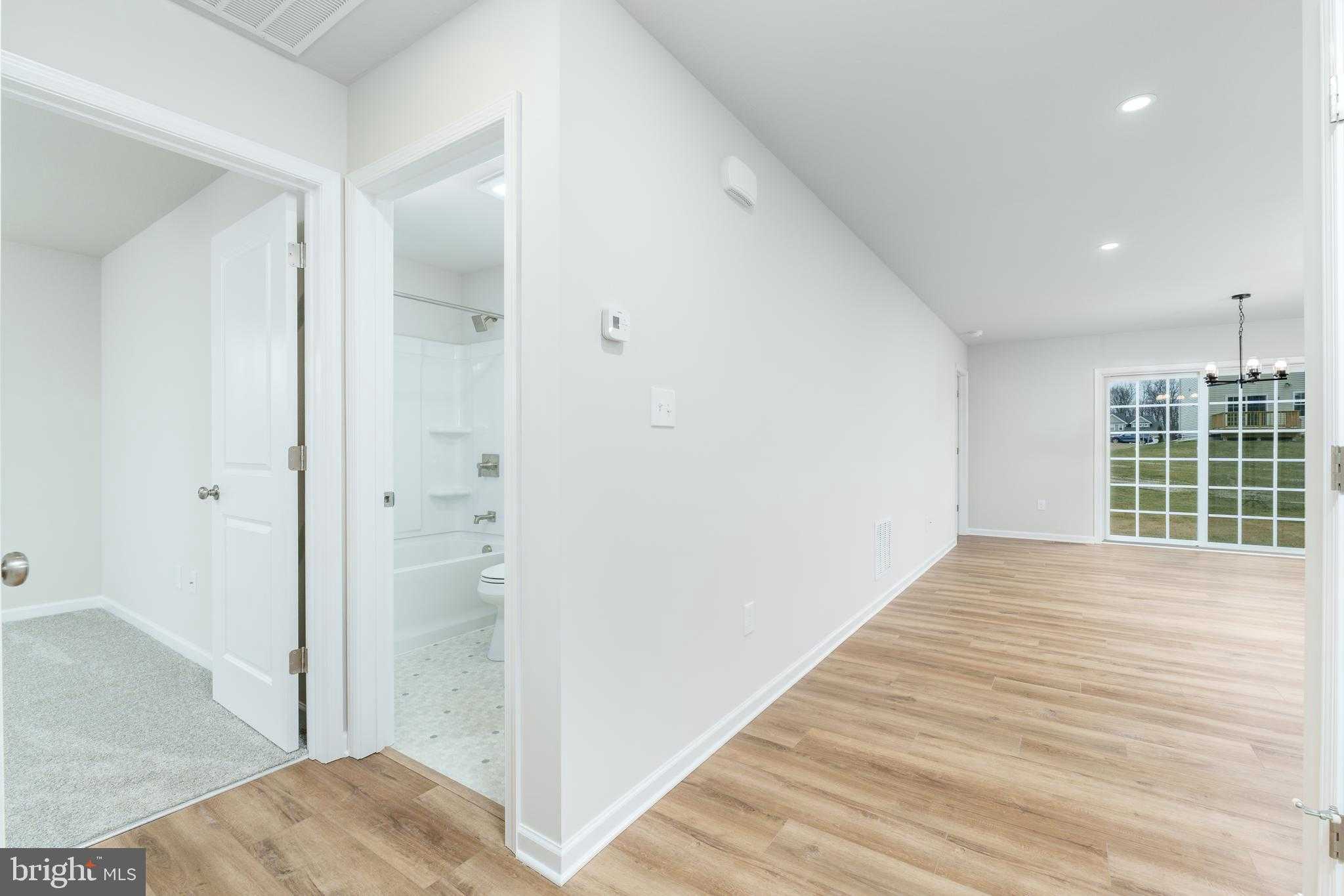 304 Amberleigh Ln photo 31