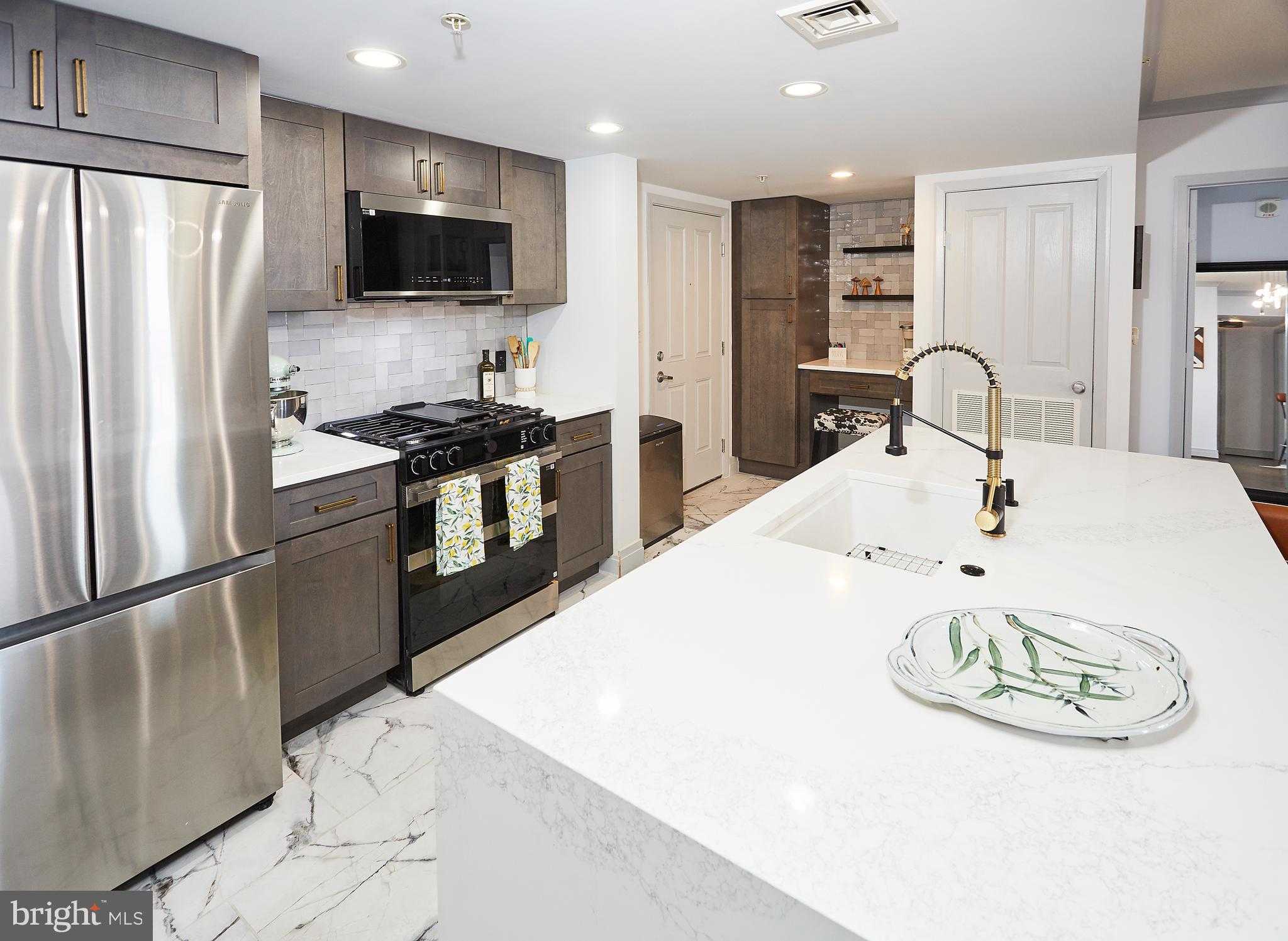 414 Water St Apt 2601 photo 8