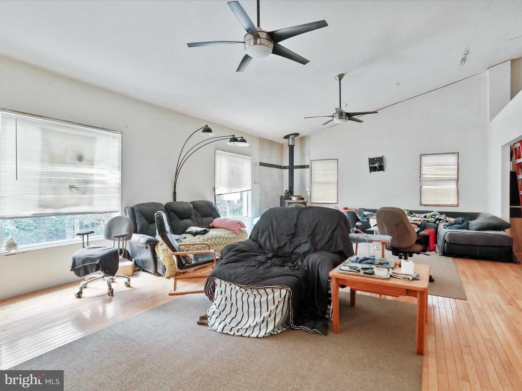 525 Rolling Rock Rd photo 23