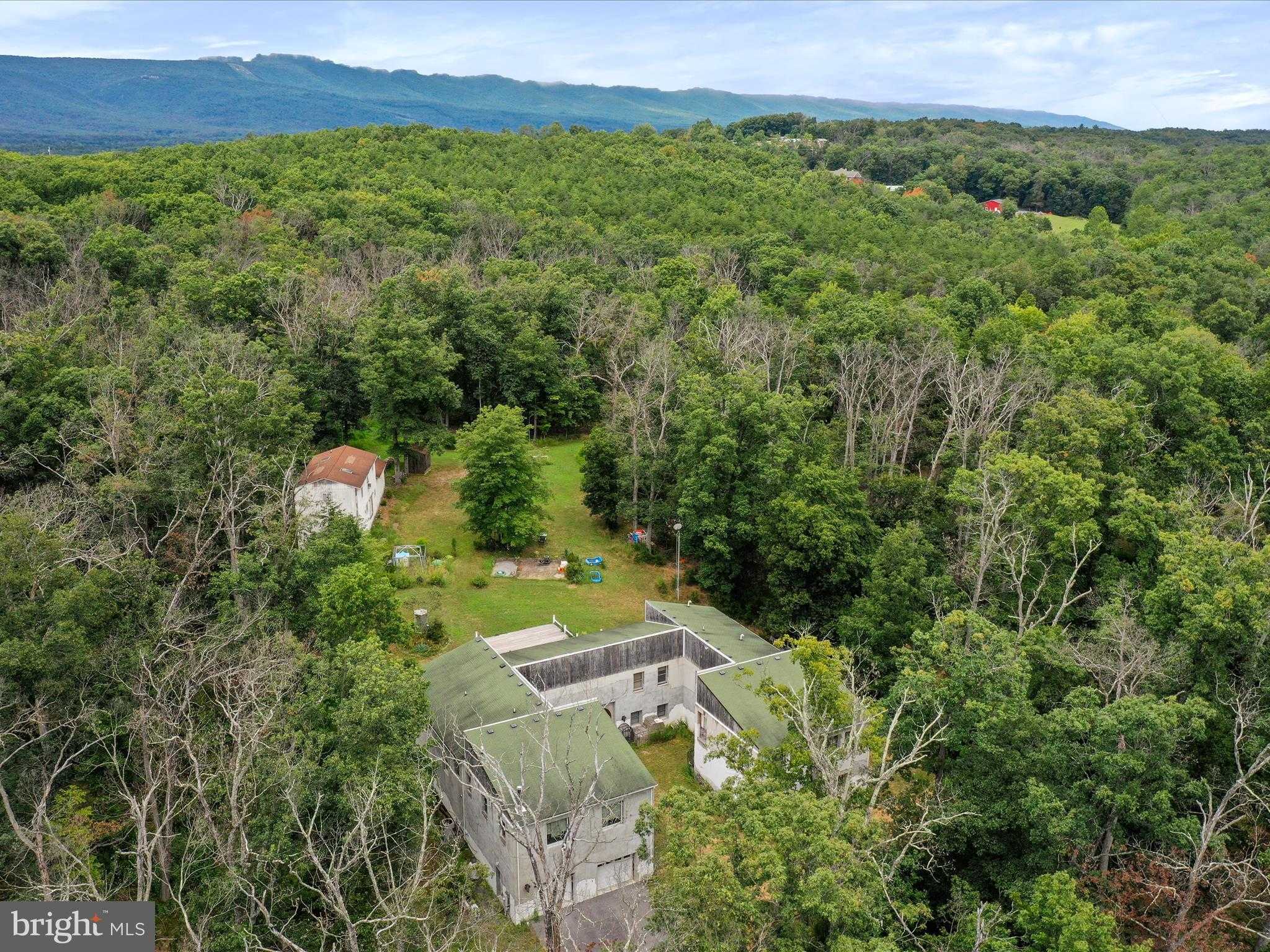 525 Rolling Rock Rd photo 61