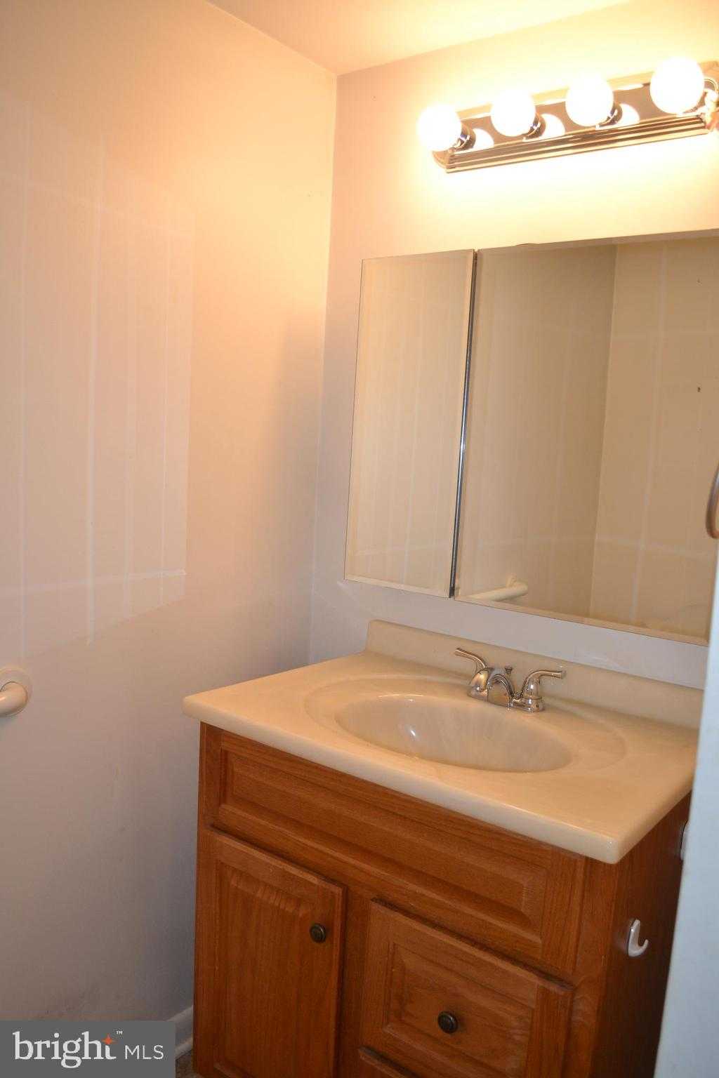 1241 Duke Ln photo 12