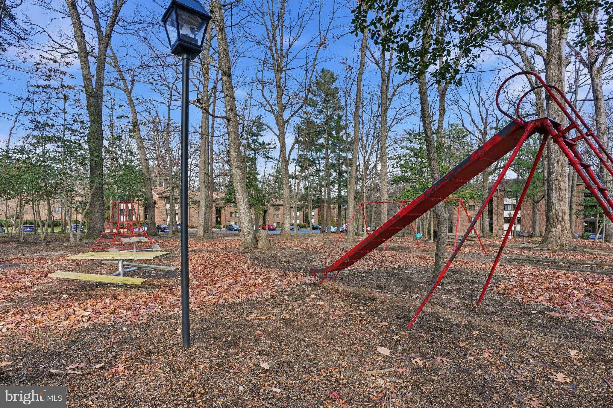 1552 Northgate Sq # 12b photo 26