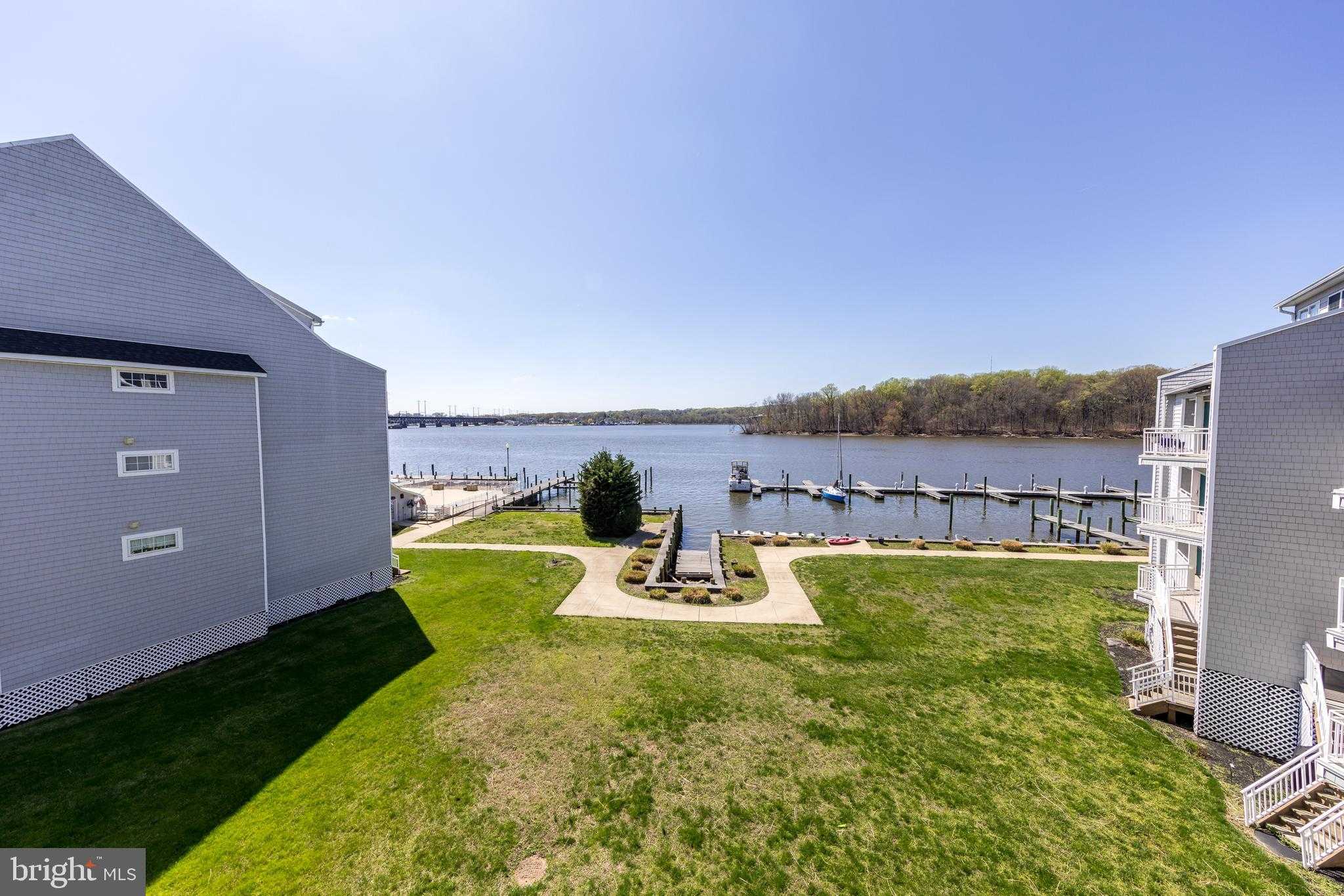 33 Owens Landing CT Apt A photo 48