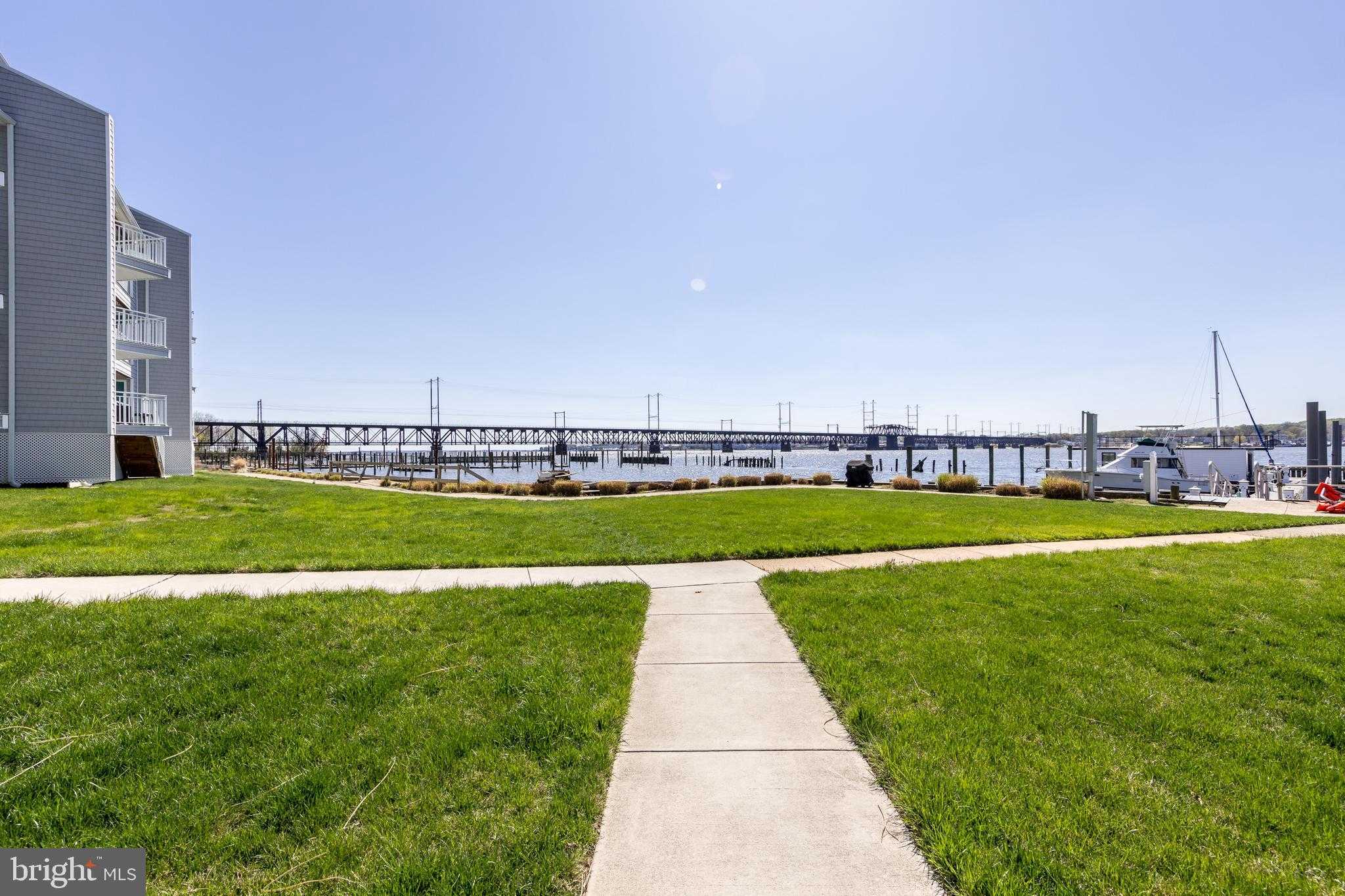 33 Owens Landing CT Apt A photo 49