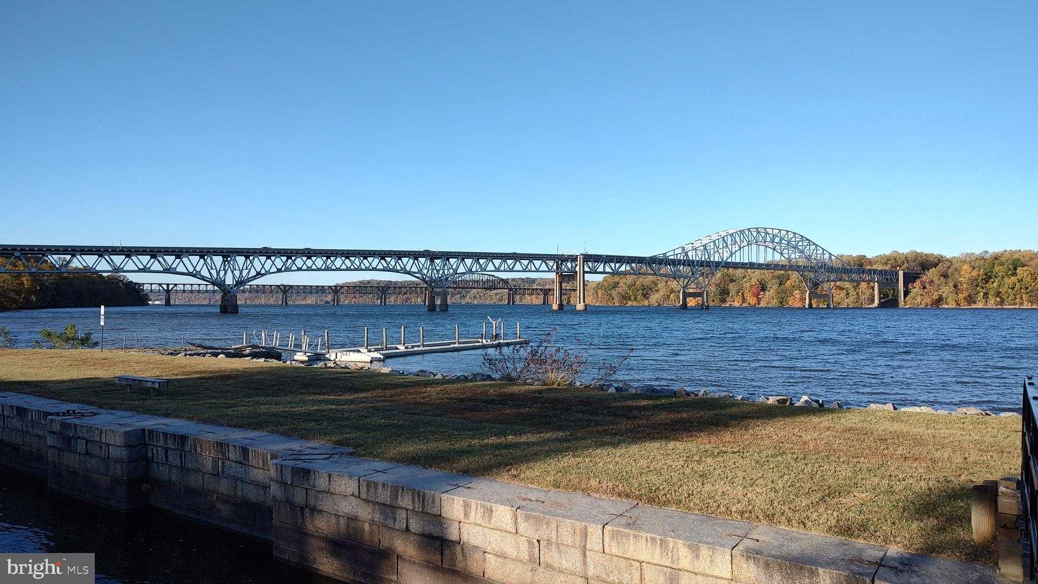 33 Owens Landing CT Apt A photo 61