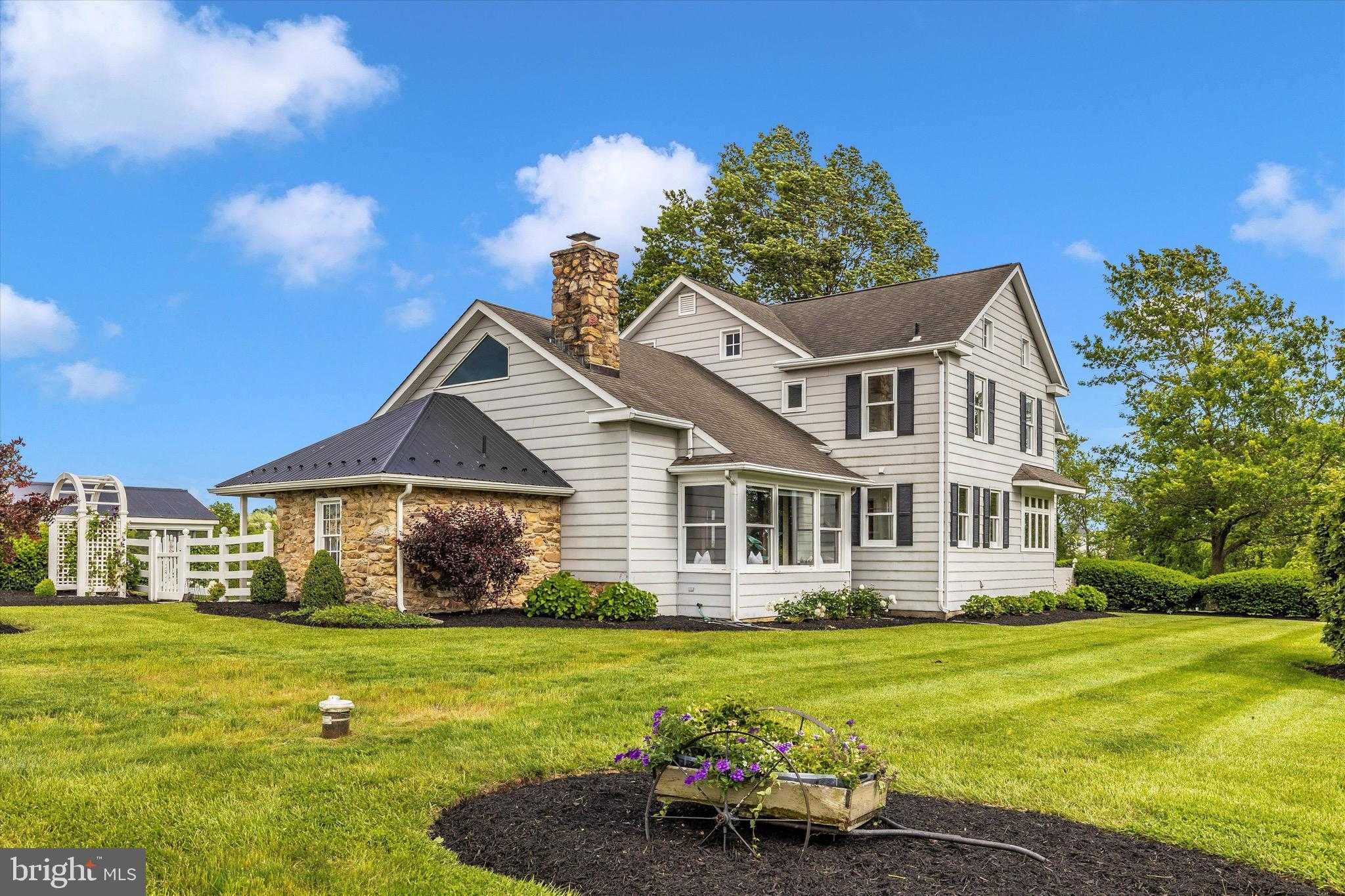 8423 Yellow Springs Rd photo 11