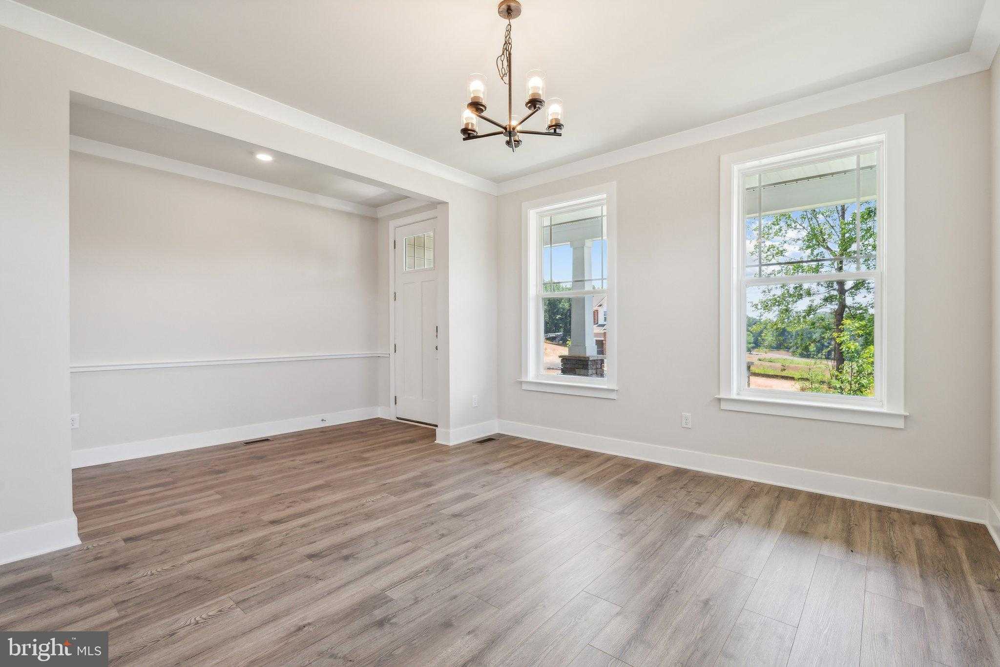 7838 Holston Ln photo 2