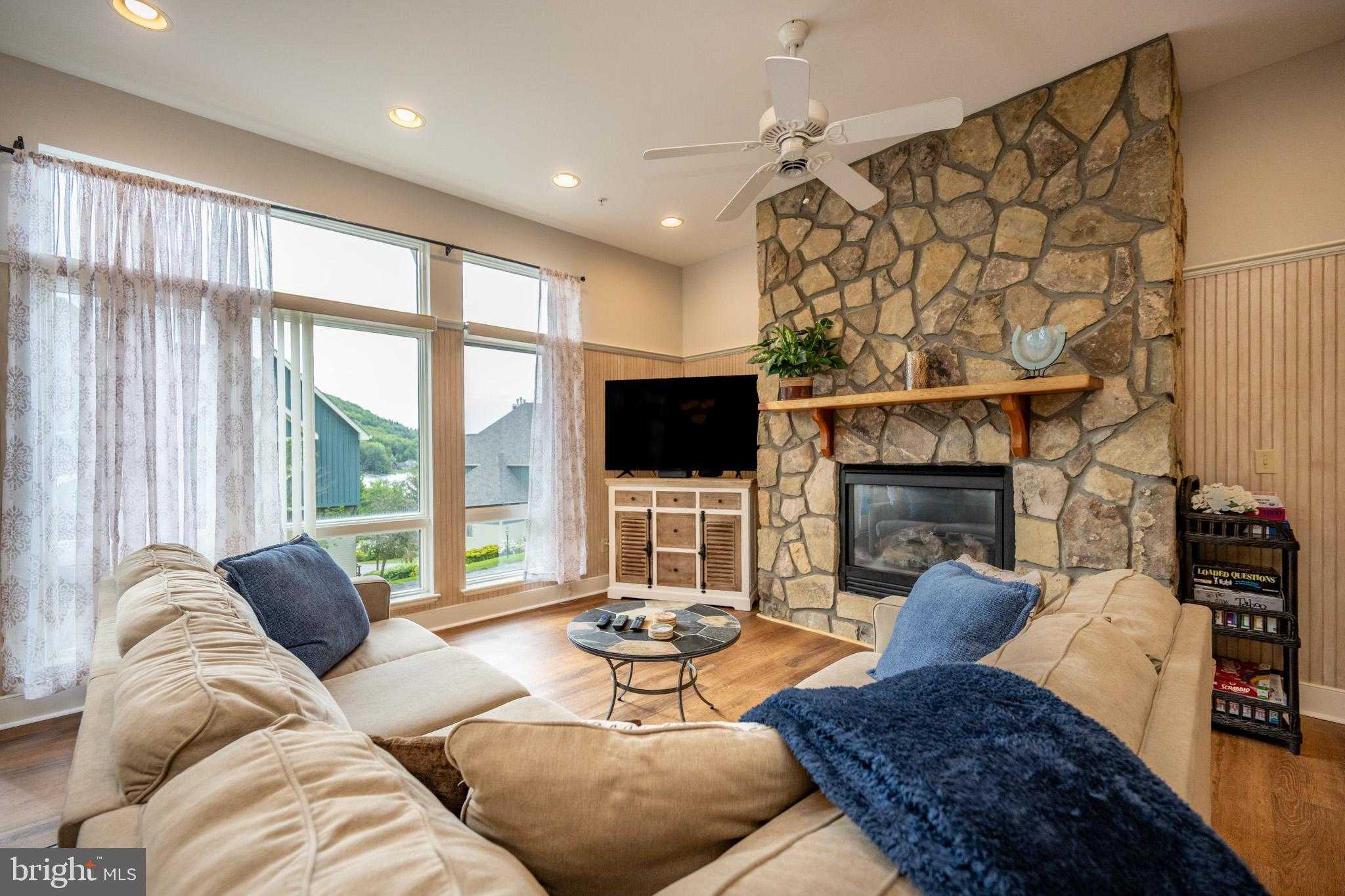 1278 Deep Creek Dr # B3 photo 4