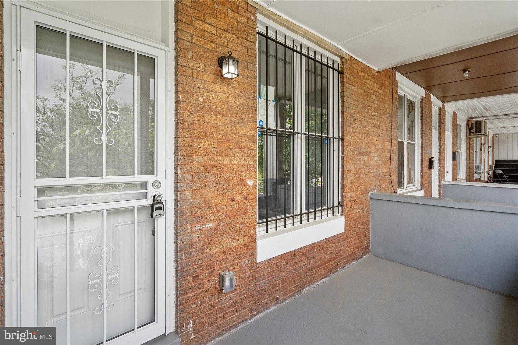 2634 Harford Rd photo 2