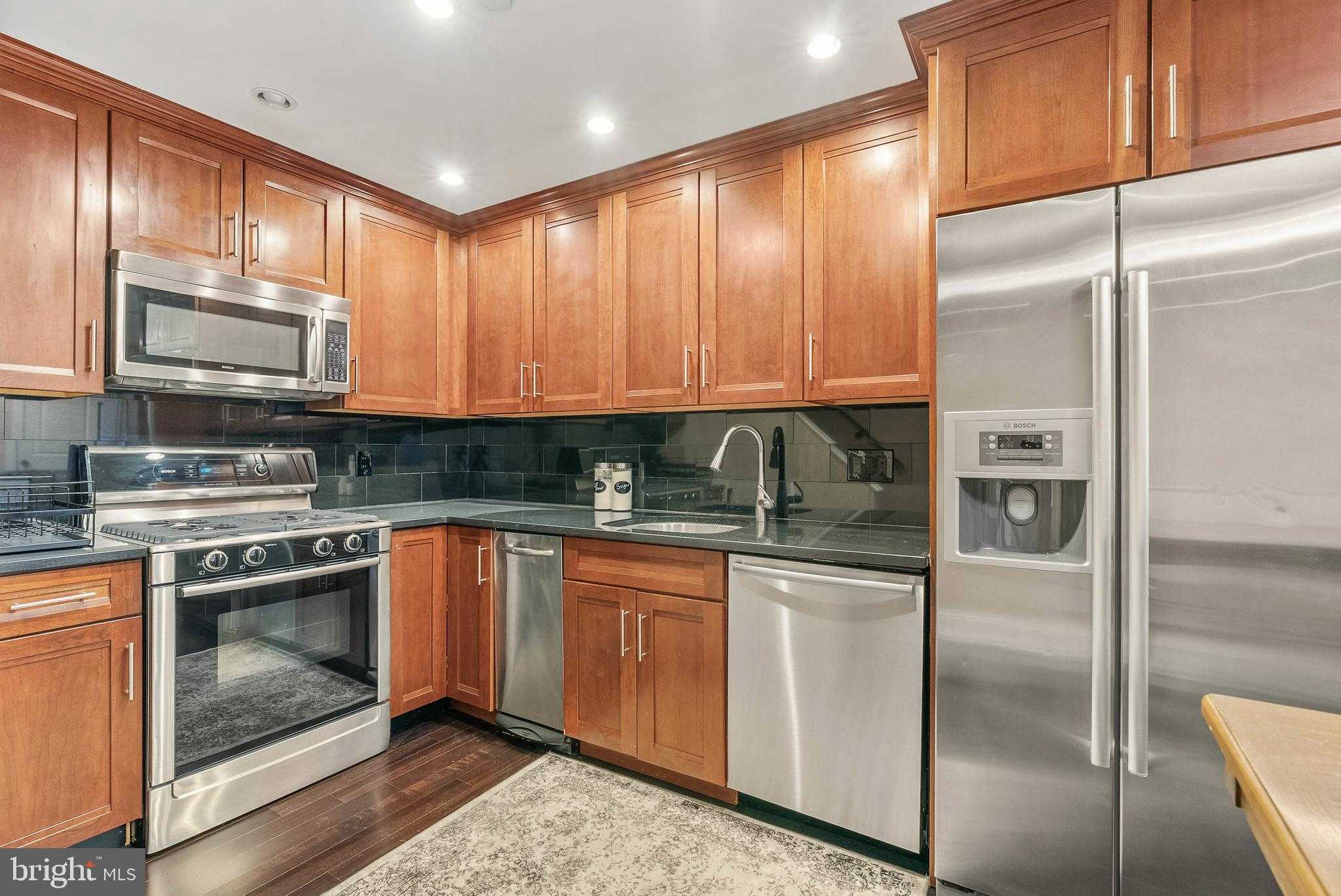 1522 Race St Unit 1 photo 25