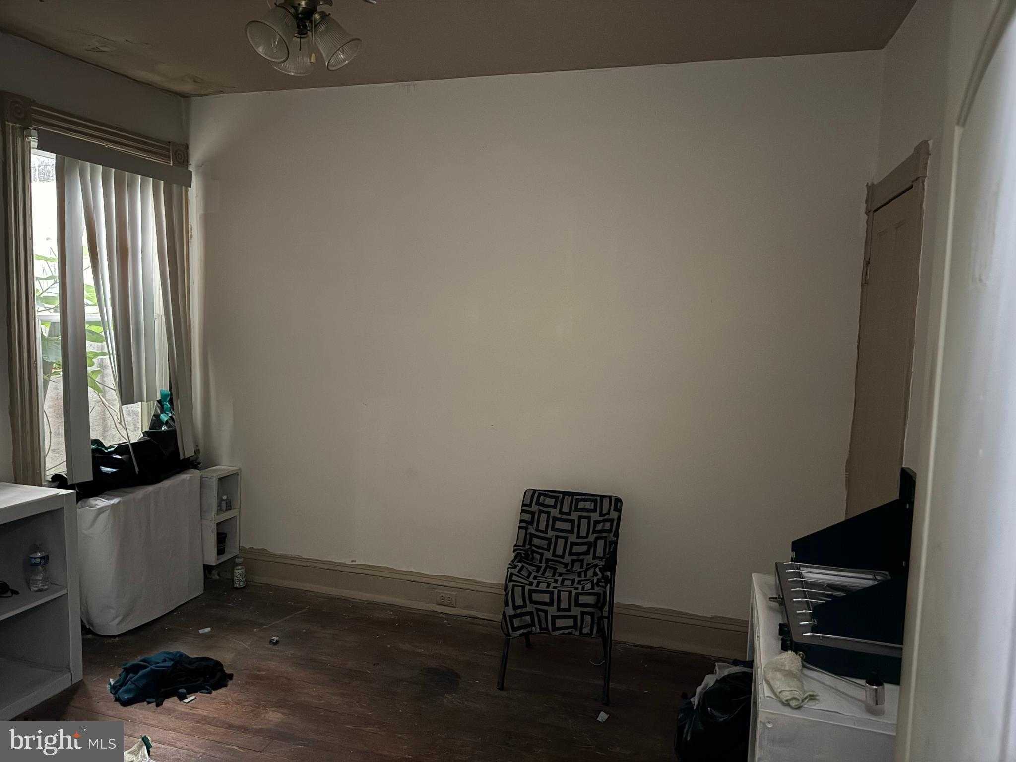 2857 Woodbrook Ave photo 9