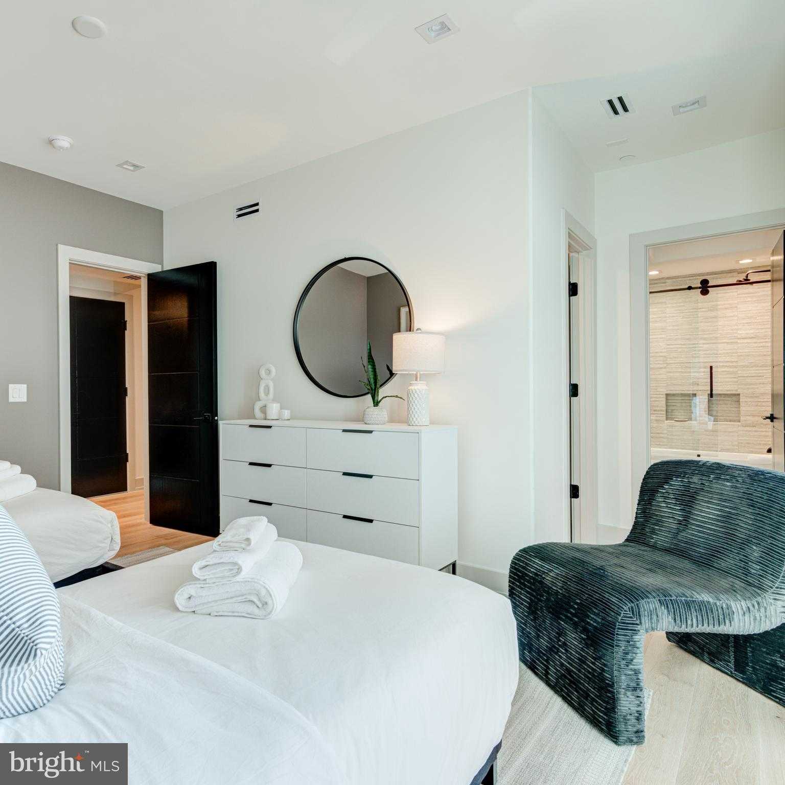 109 S 24th St # 1 photo 44