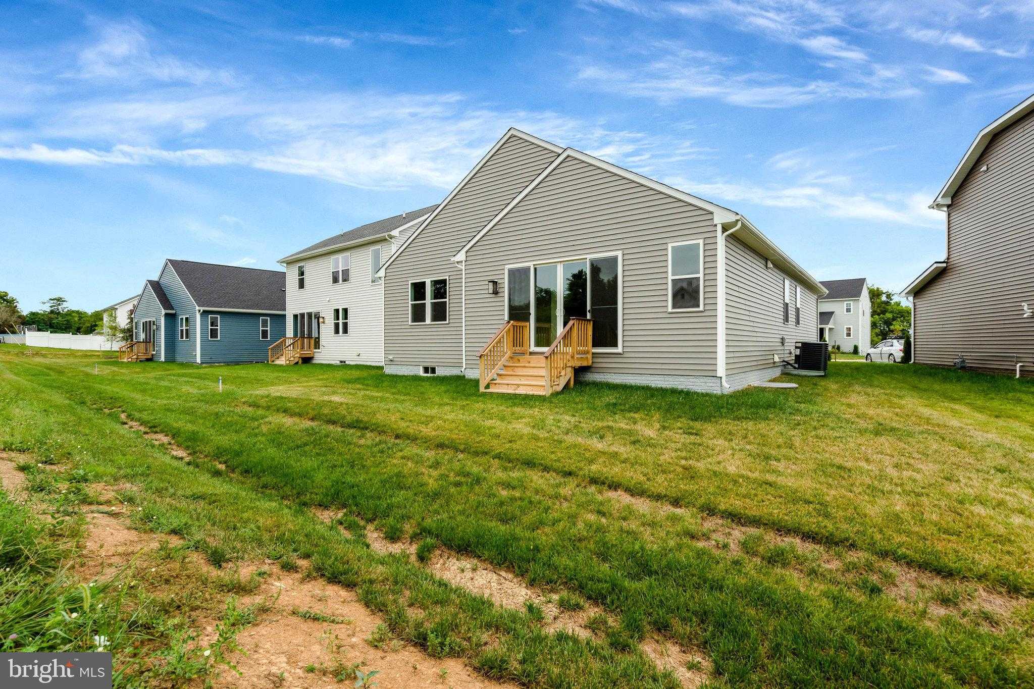 104 Midsummer Ln photo 47