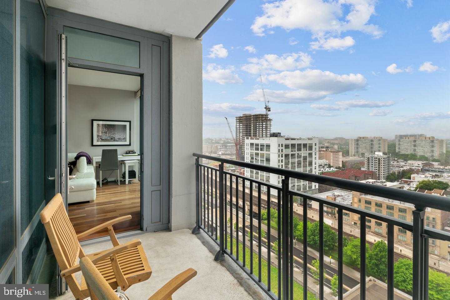 2101 Market St Unit 3408 photo 10