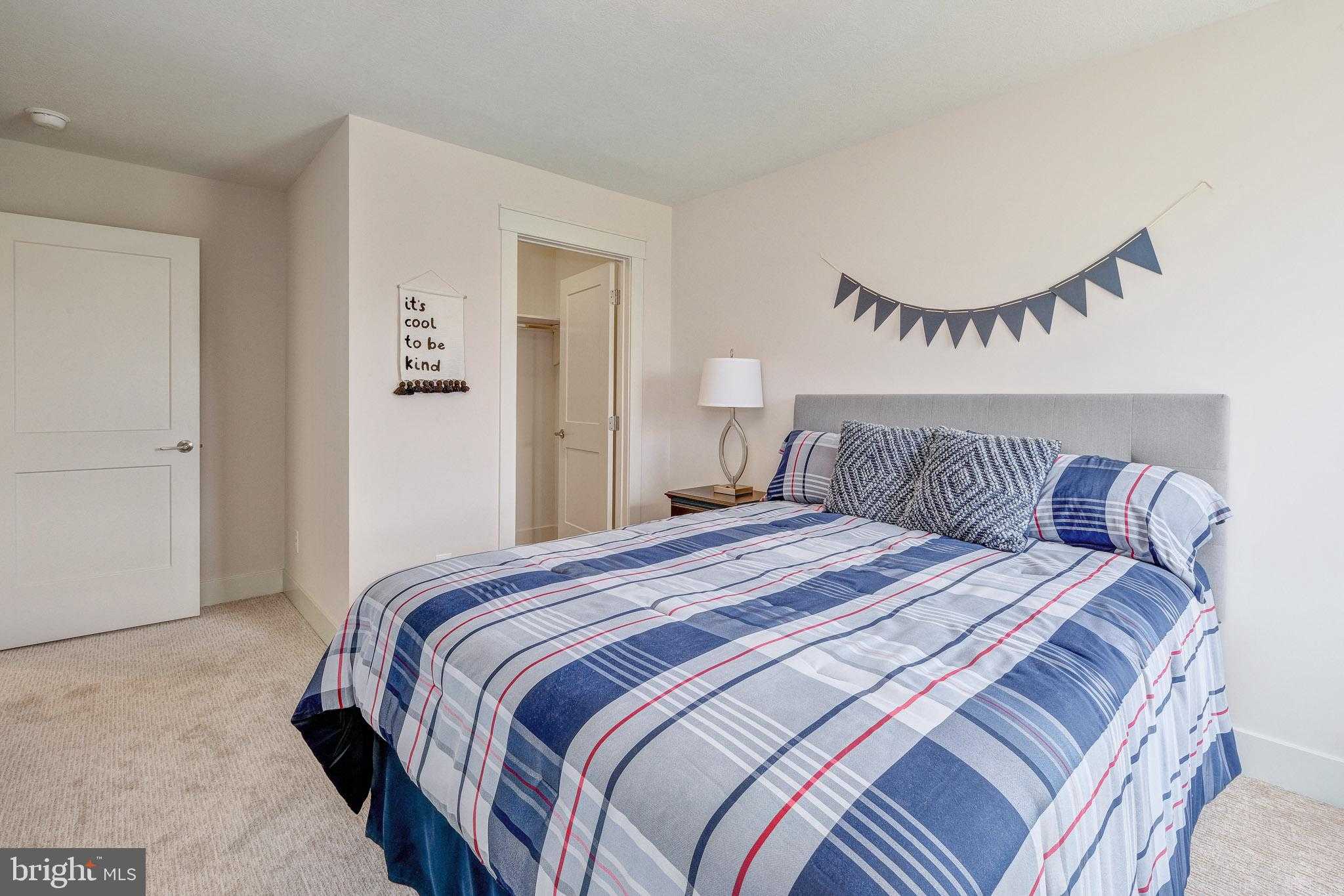 103 Eagle Dr photo 32