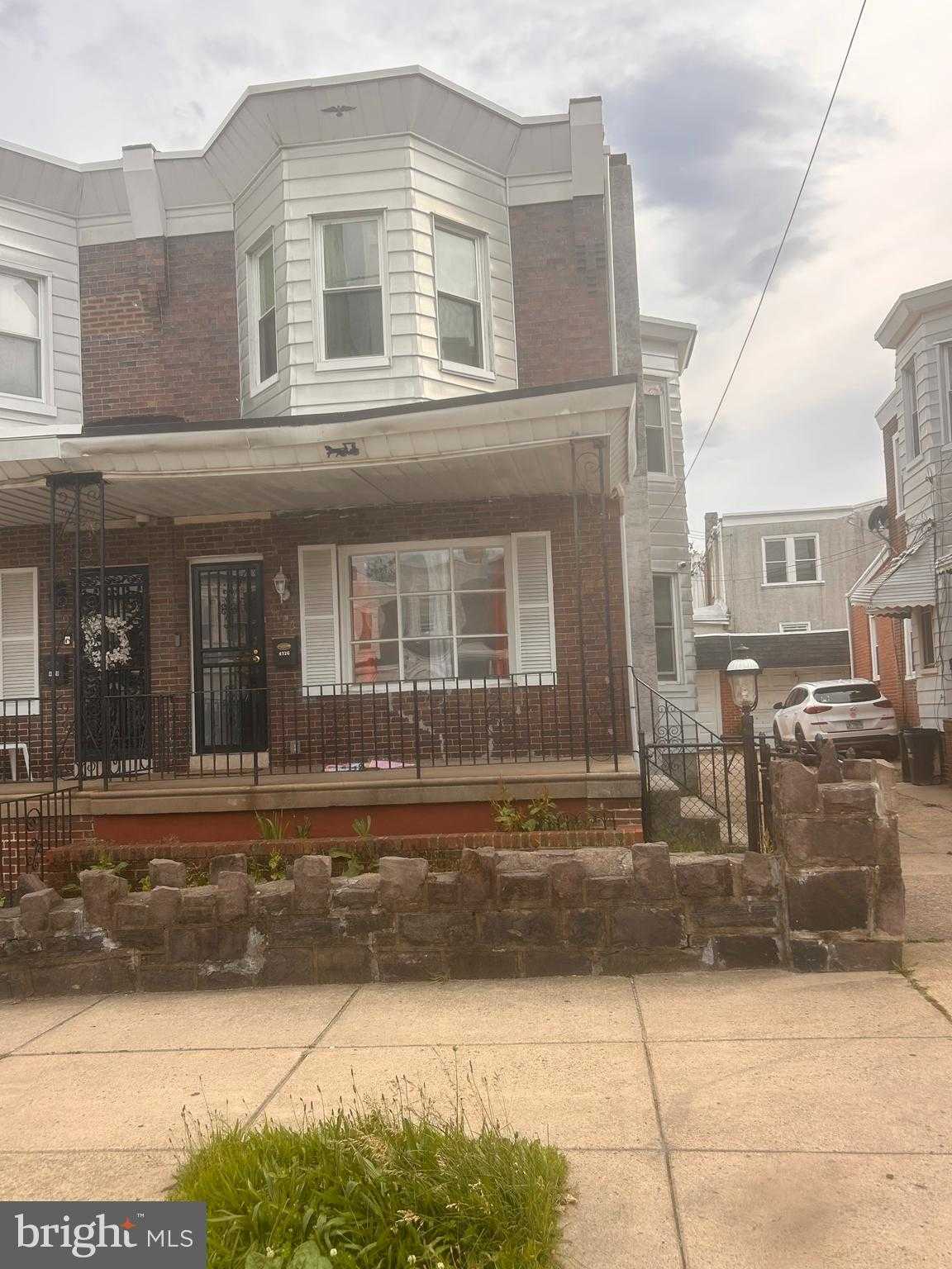 4726 Princeton Ave photo 3