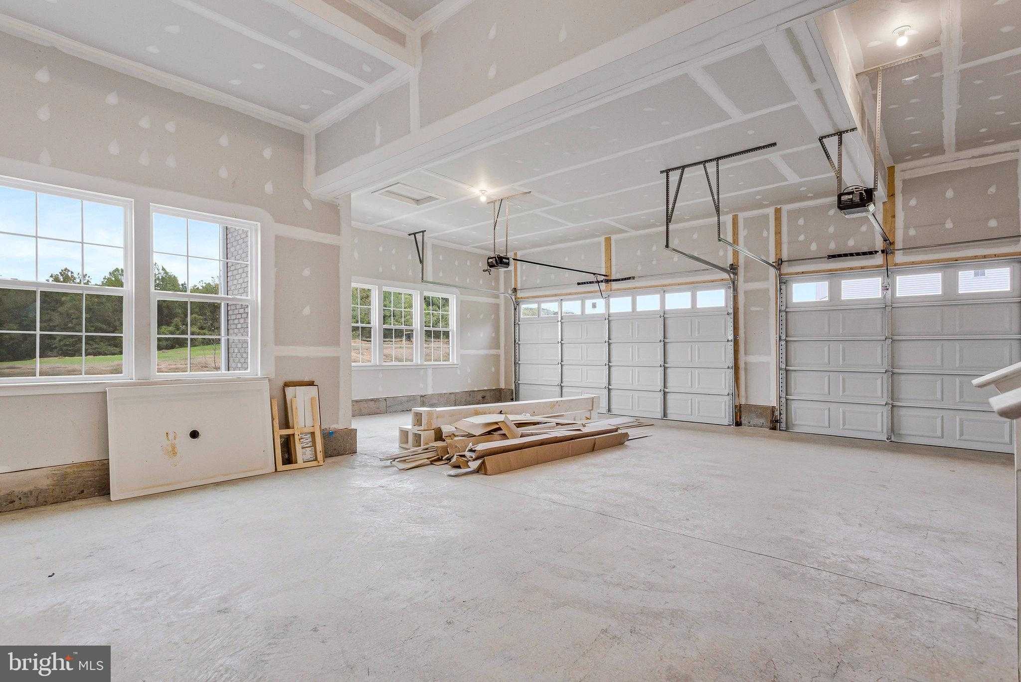 2022 Saint James Rd photo 31