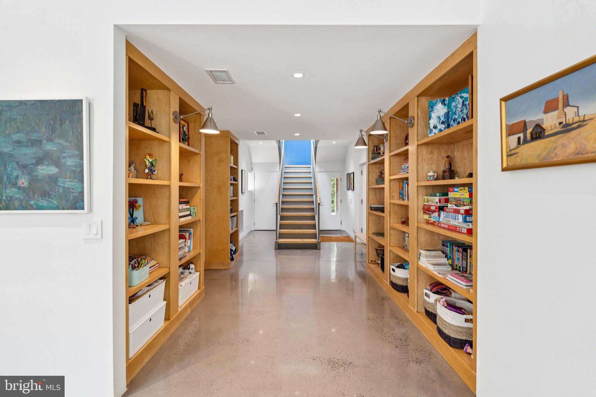 400 Chain Bridge Rd photo 17