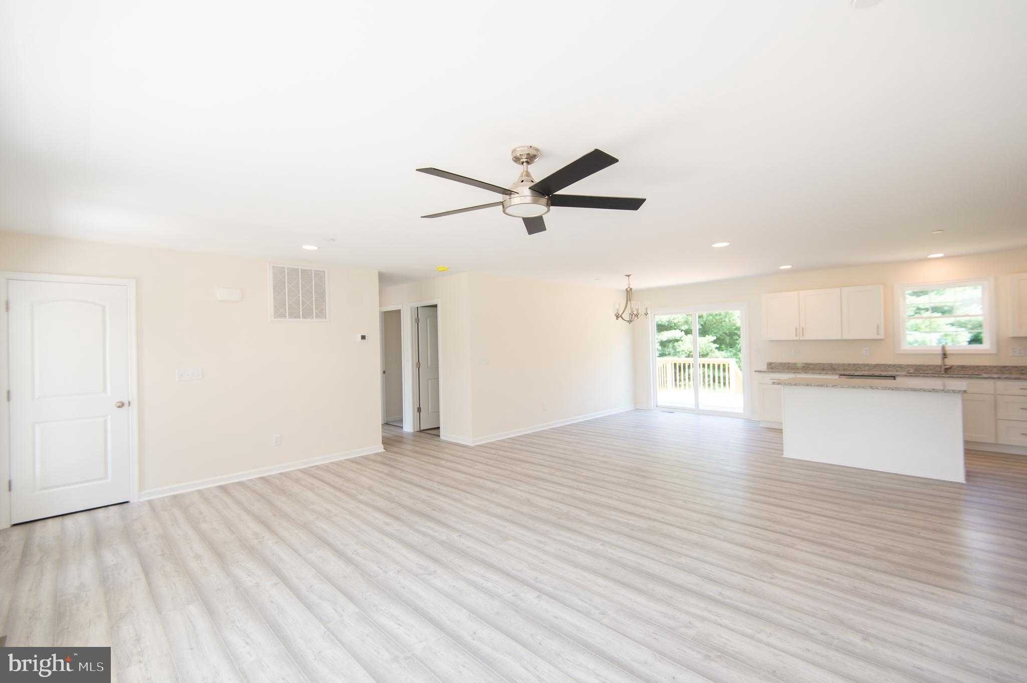 6706 Jayar Way photo 3