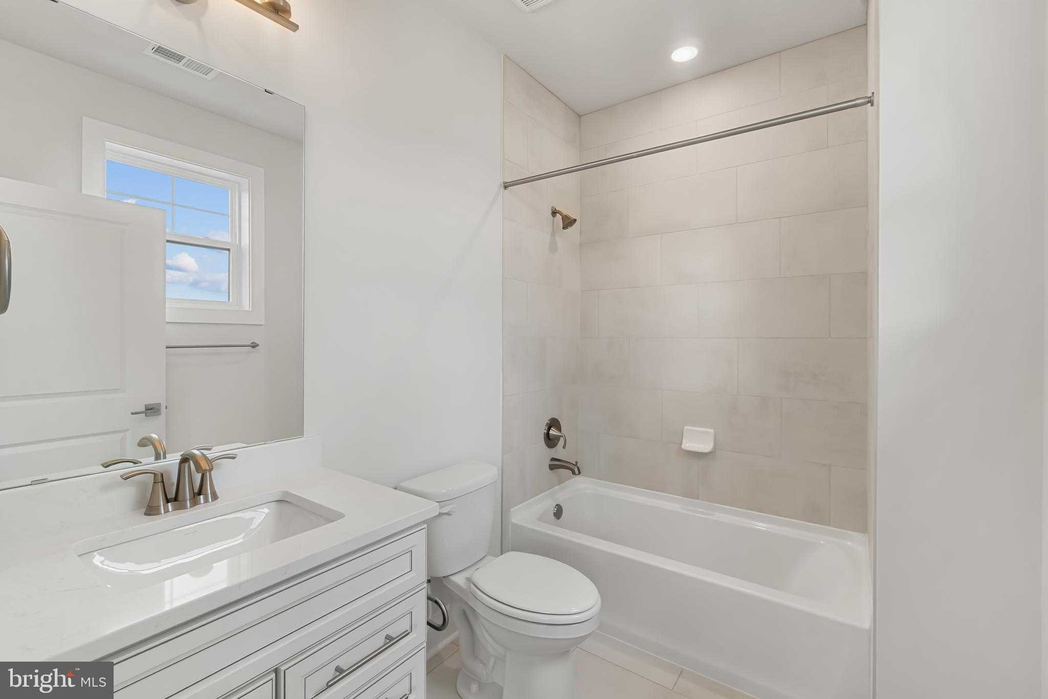 16502 Rolling Knolls Ln photo 28