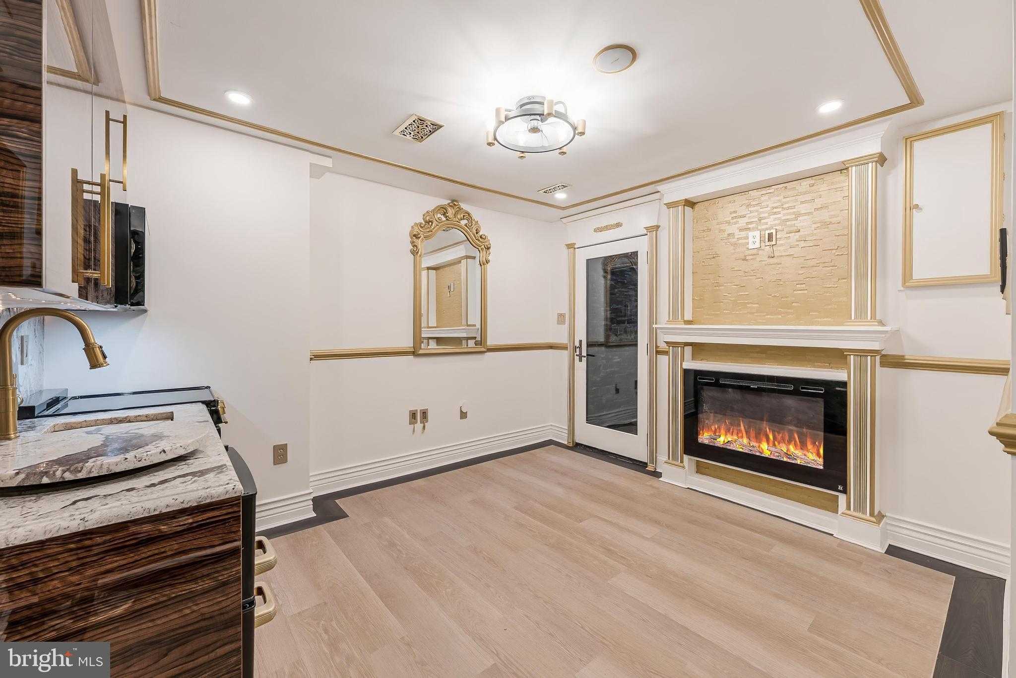 810 Prince St photo 88