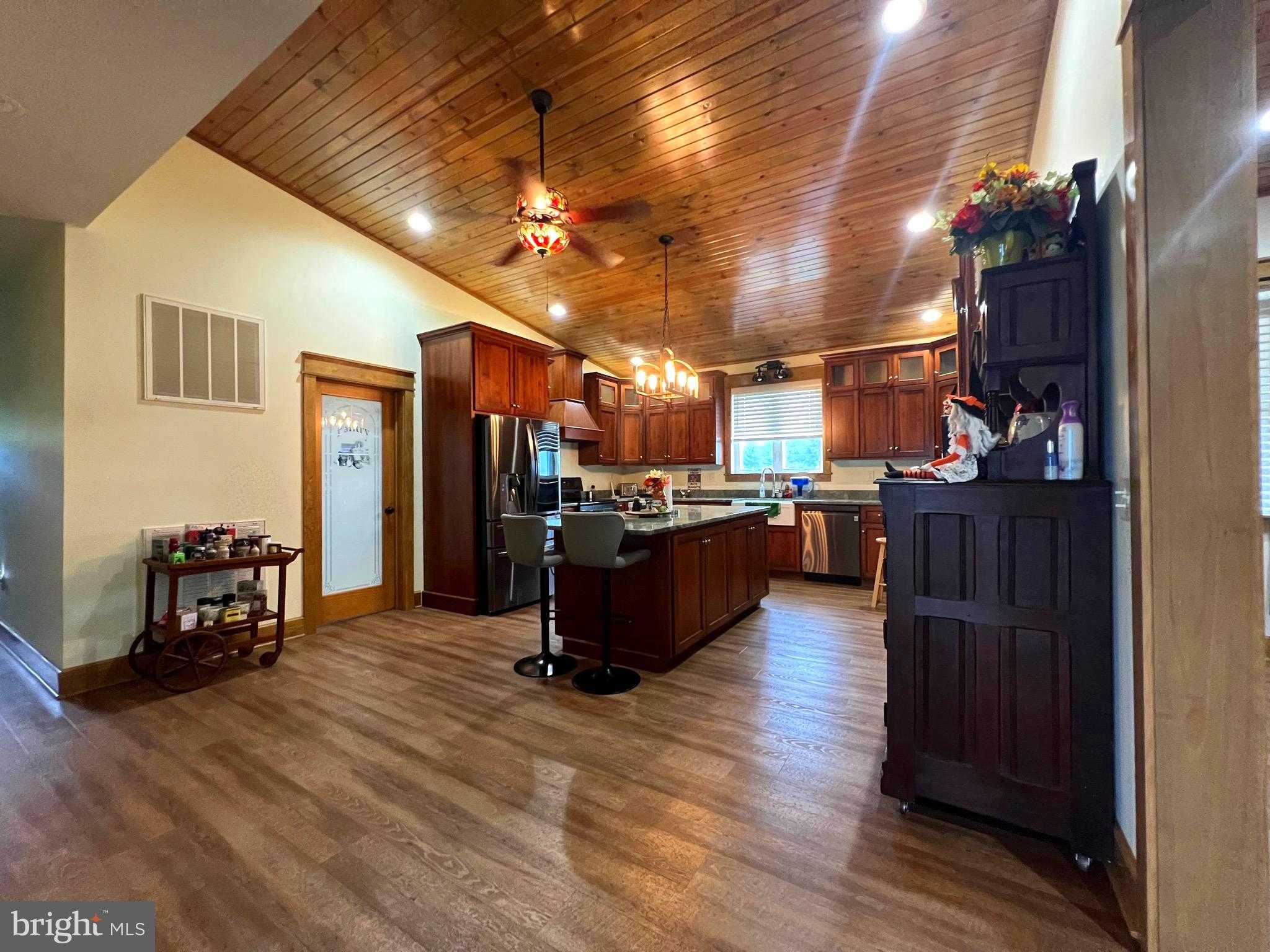 1924 Winding Ln photo 25