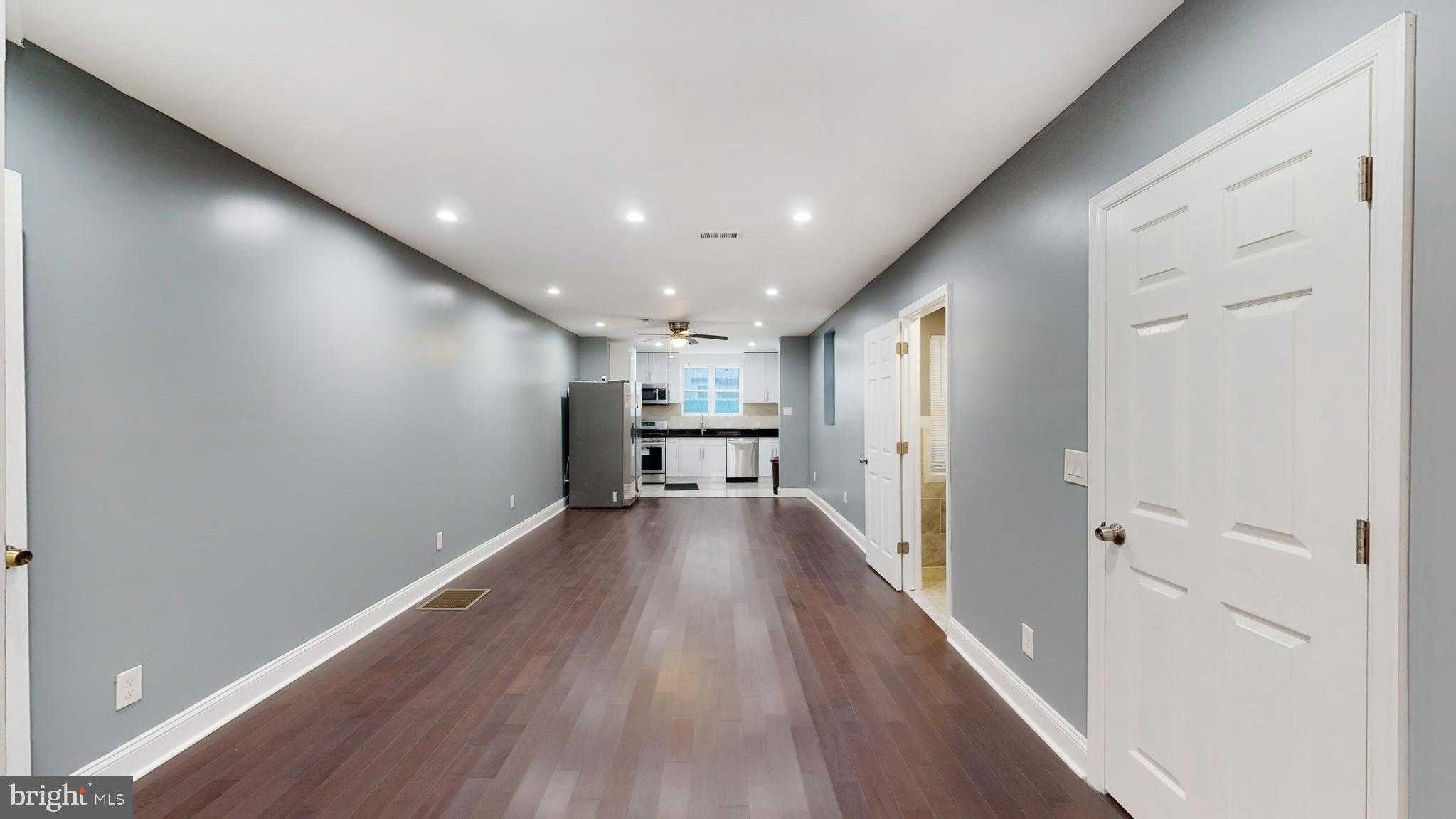 1928 S 18th St photo 3