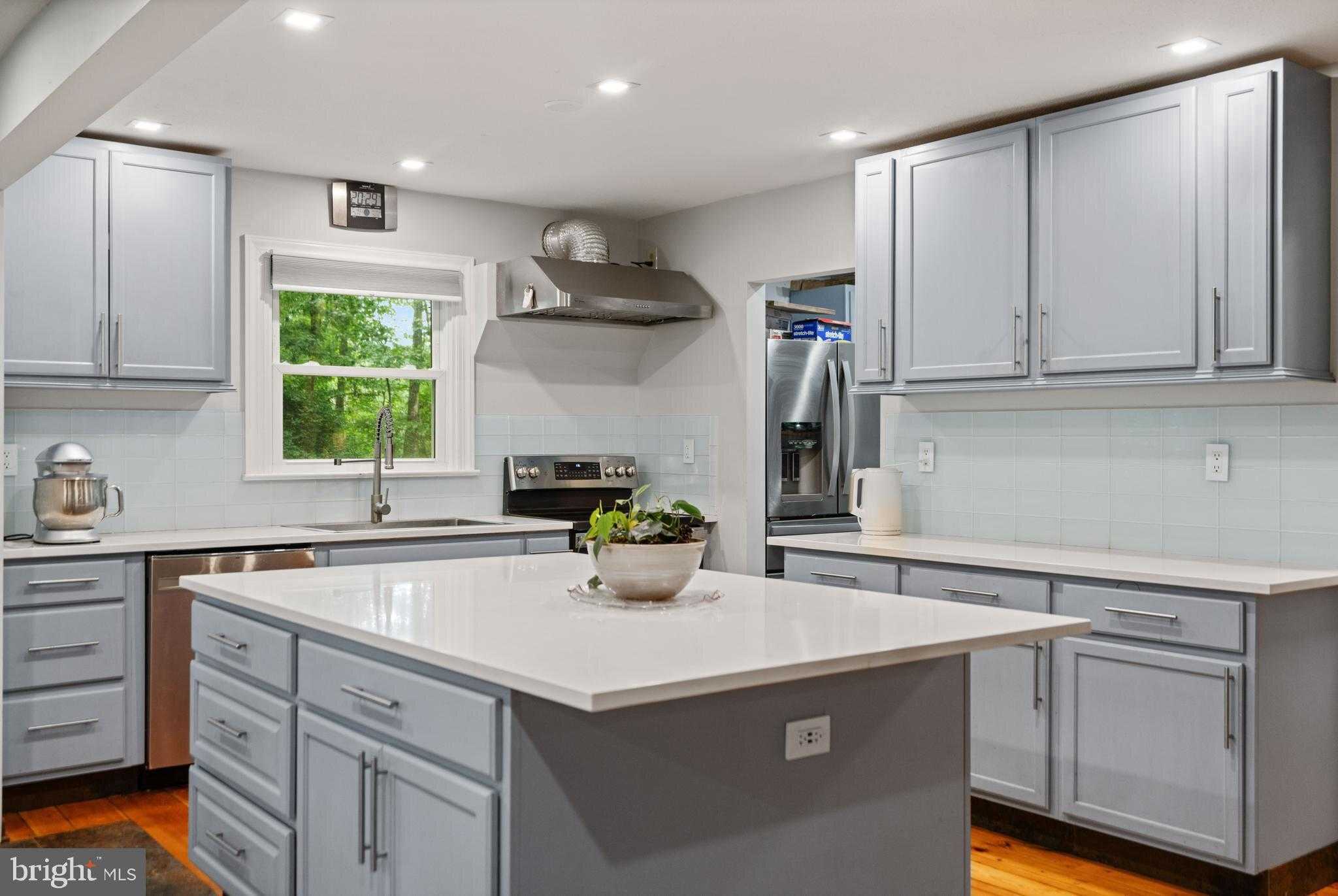 265 Slate Ln photo 2