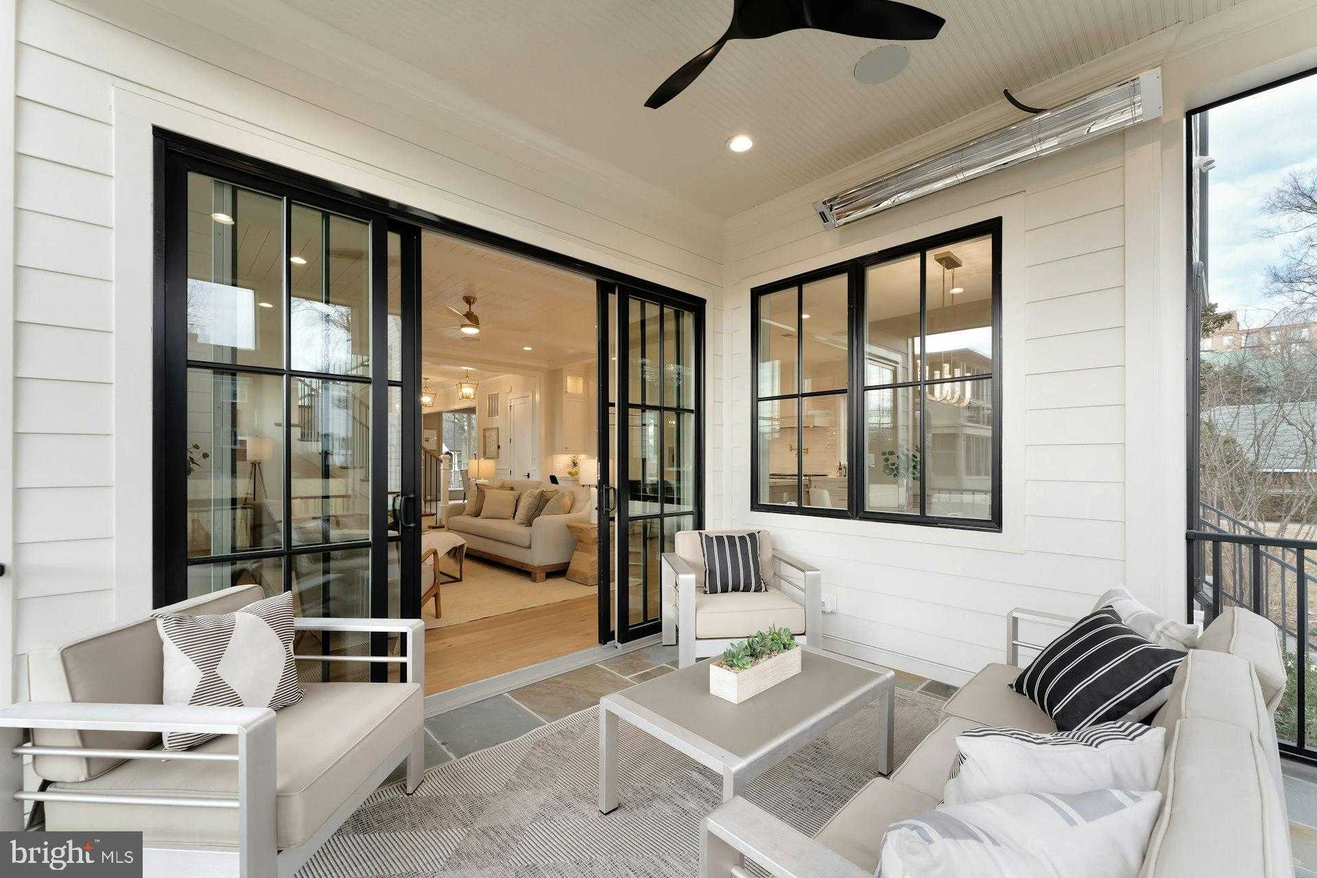 907 N Highland St photo 64