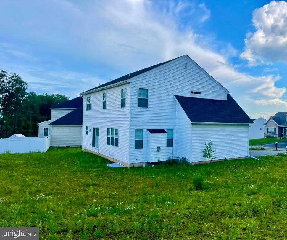 753 Quarry Rd photo 2