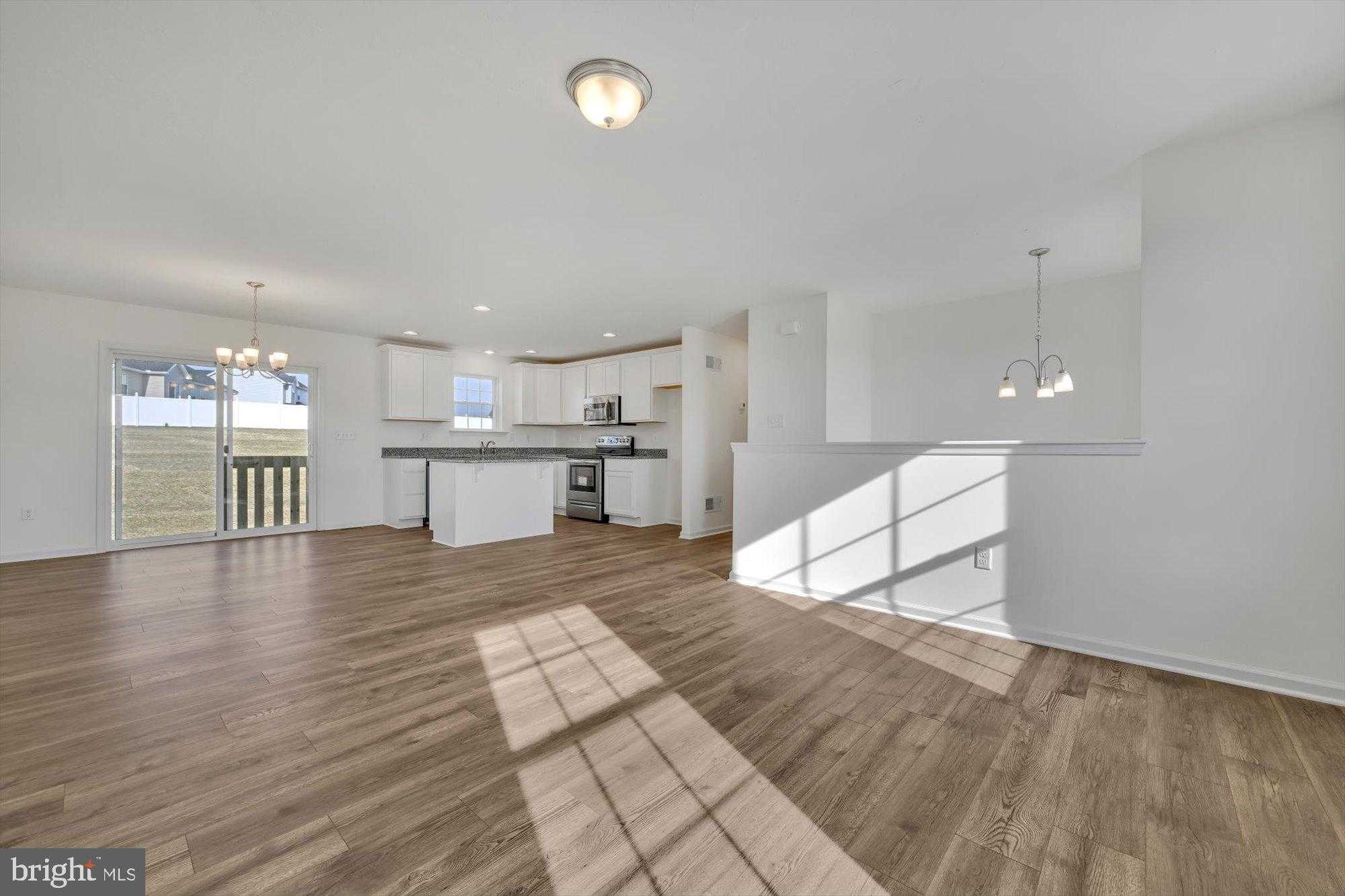 181 Piedmont Way photo 2