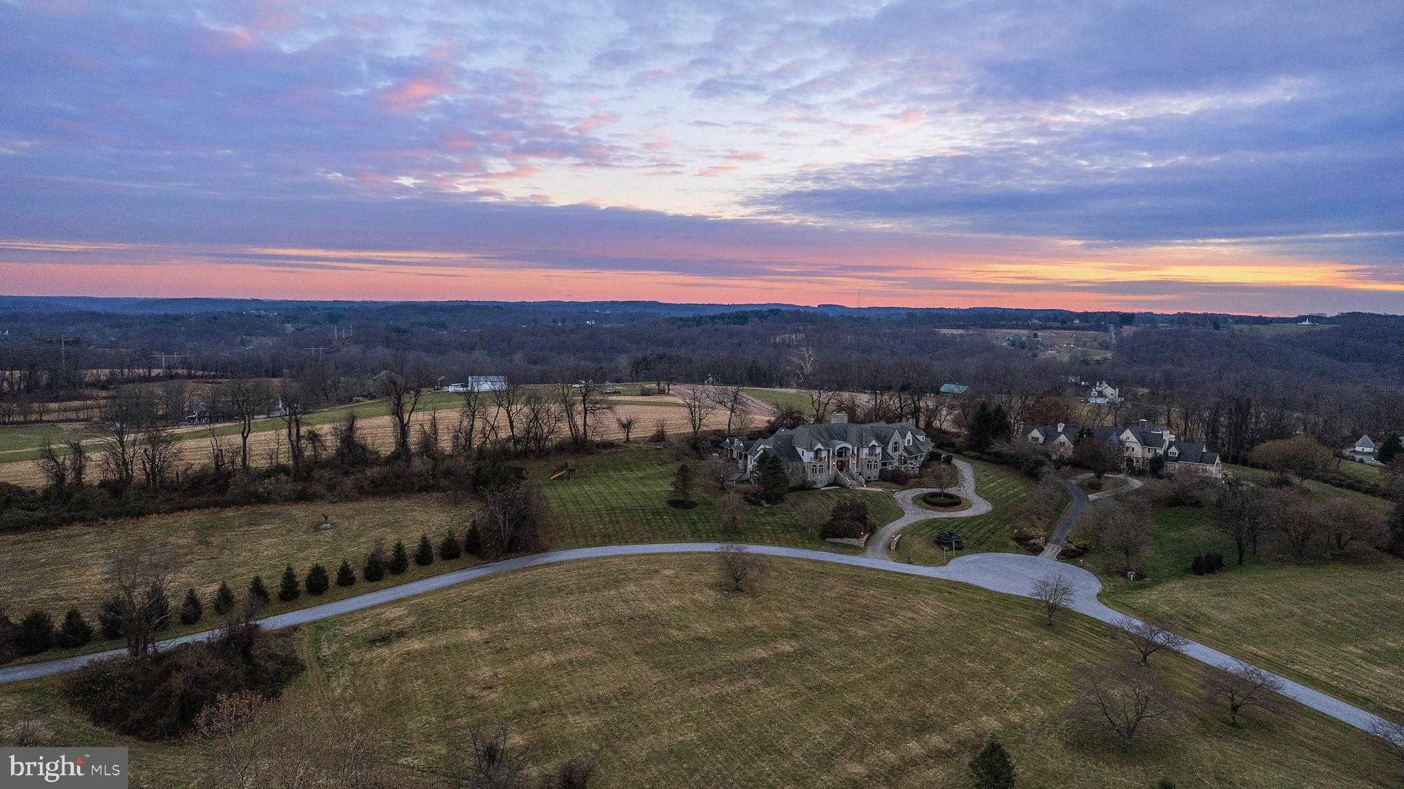 1337 Carolannes Way photo 7