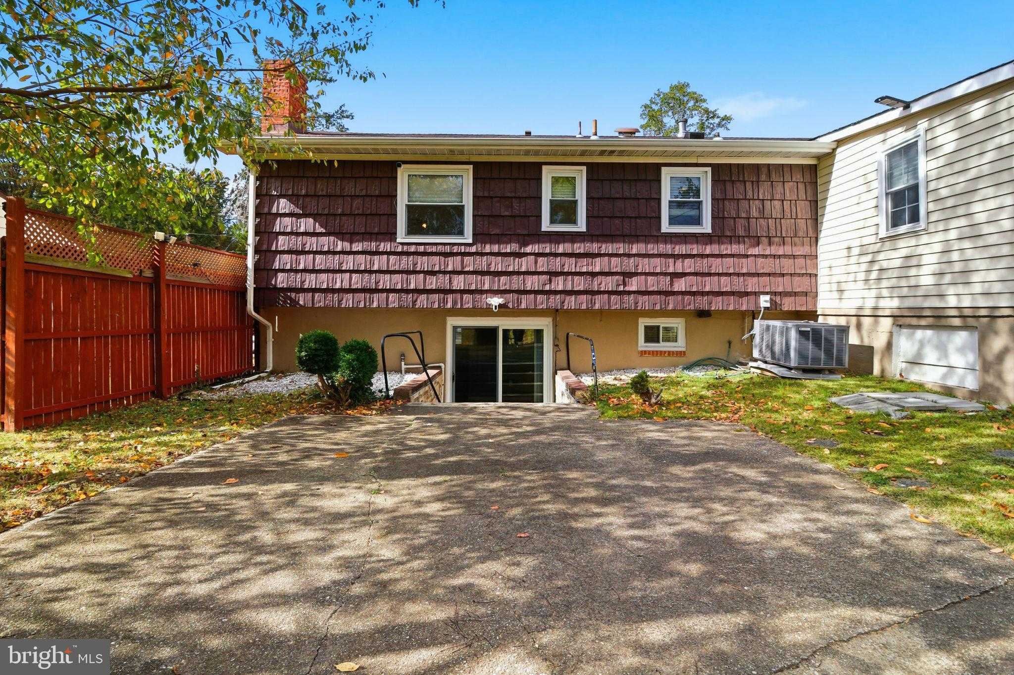 2205 Culpeper Dr photo 3