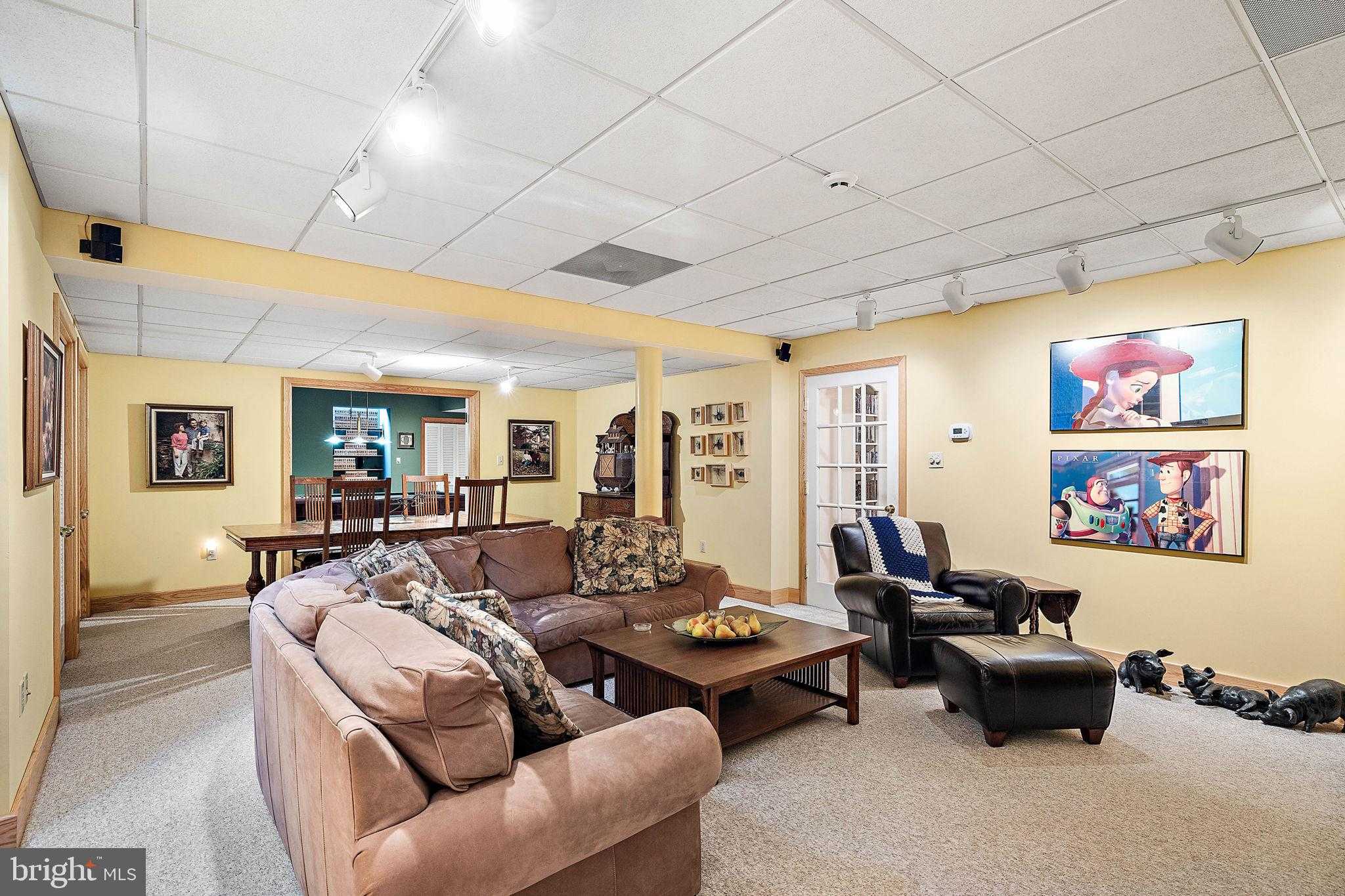 2 Farron Dr photo 28