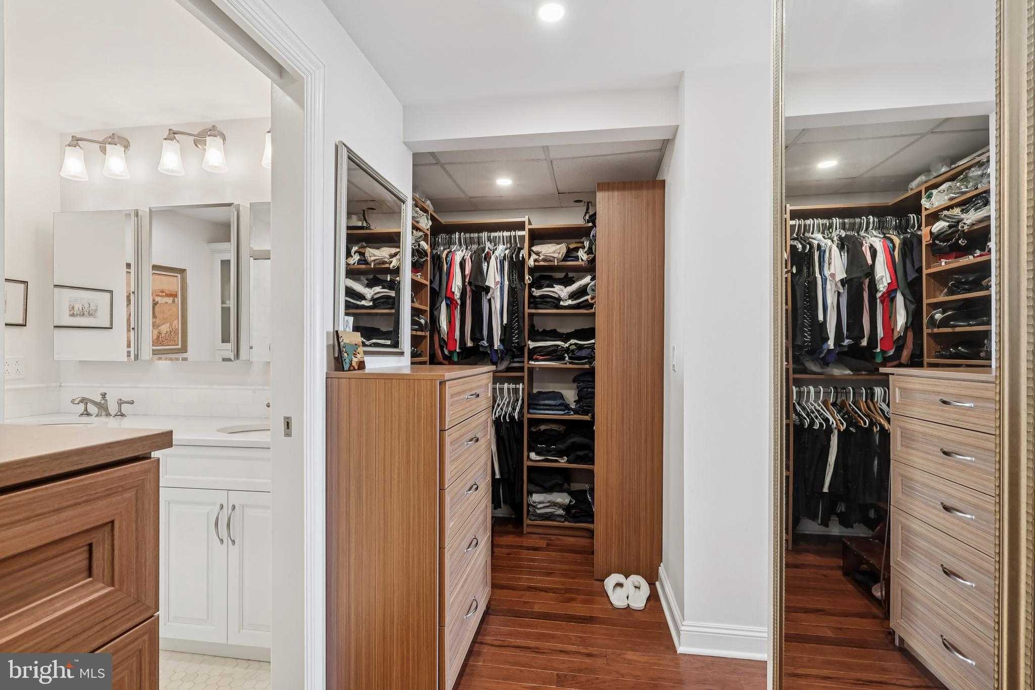 210 W Rittenhouse Sq photo 20