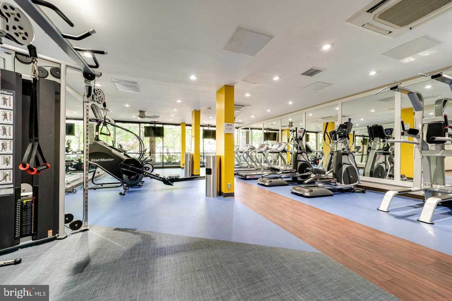 75 S Reynolds St Apt 101 photo 16