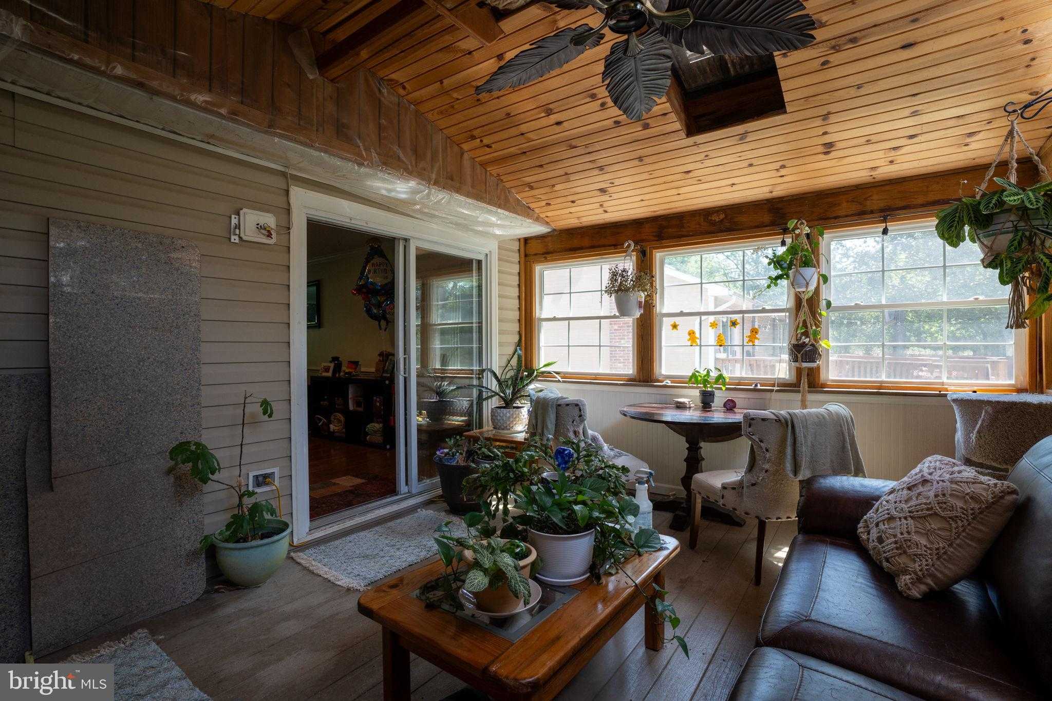 102 Breezewood Dr photo 19