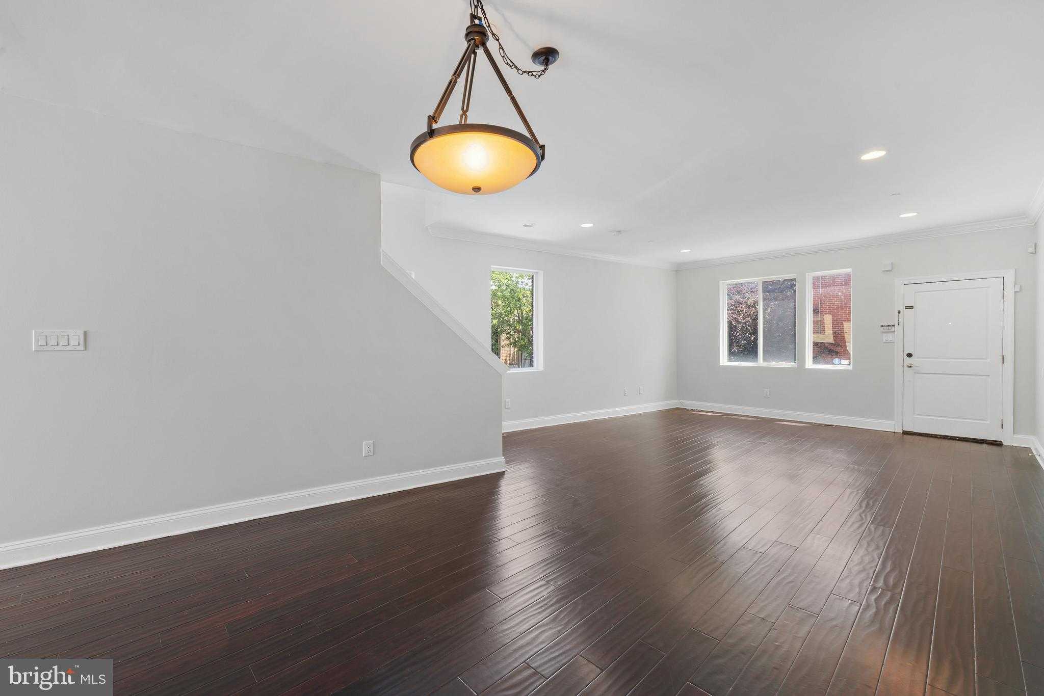 1146 N Orianna St photo 13