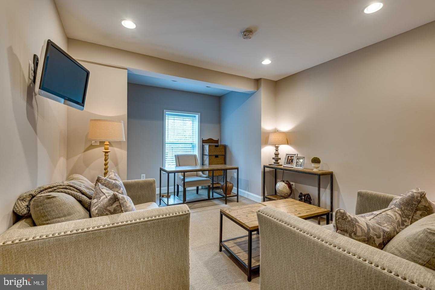 927 Heatherfield Ln photo 46