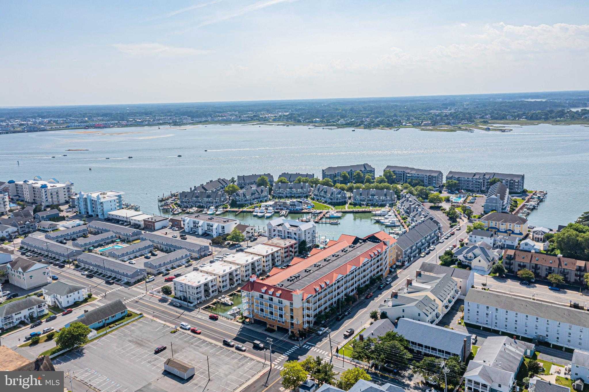 301 14th St Unit 304 photo 42