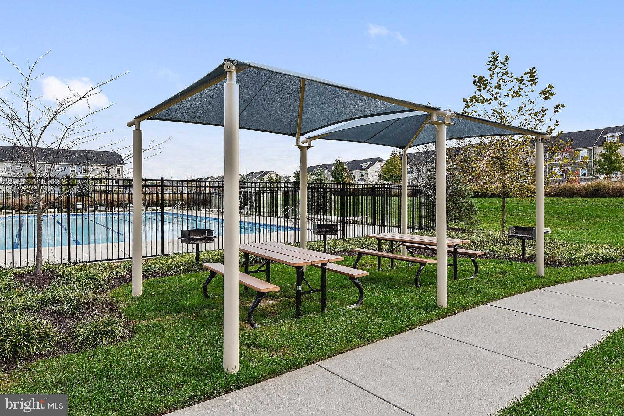 536 Willow Bend Dr photo 52