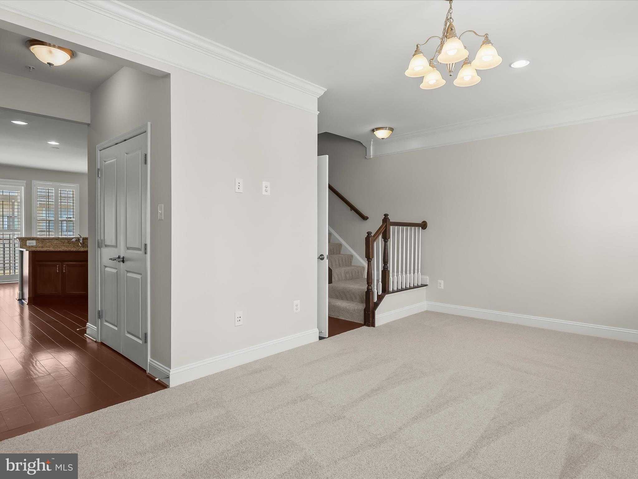 5803 Lois Ln photo 25