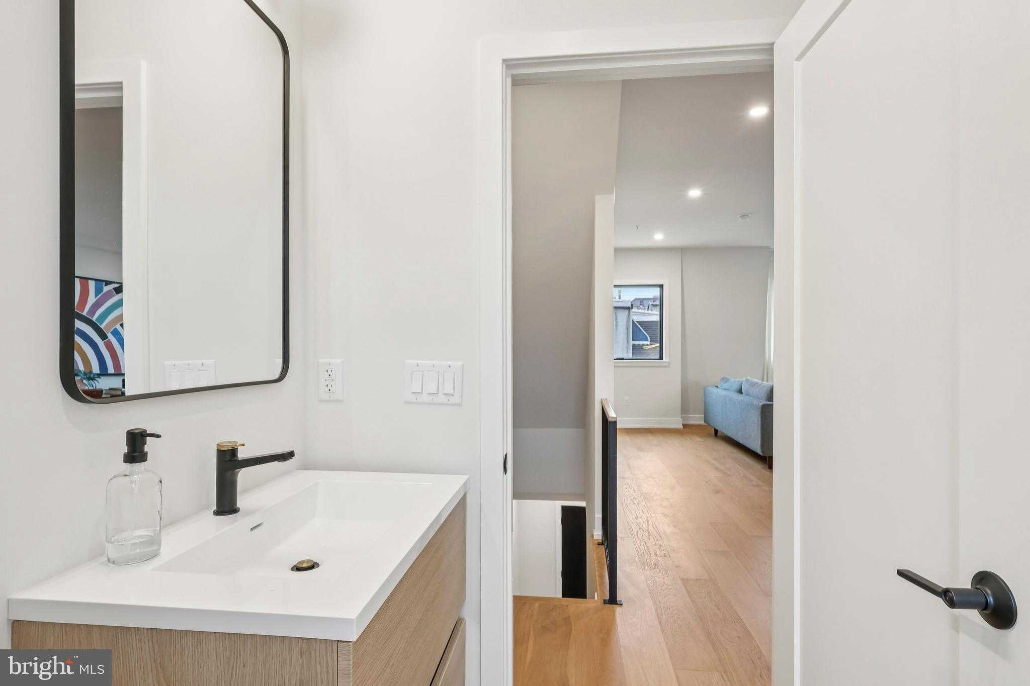 3843 Ridge Ave photo 20